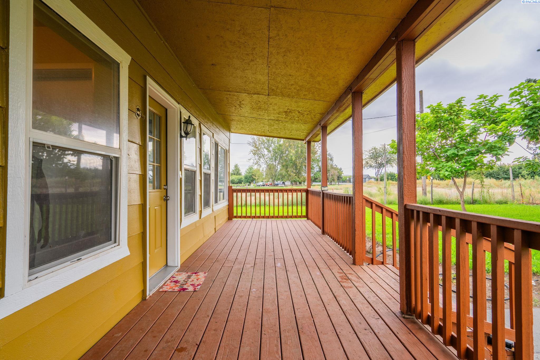 581 Pavement Rd