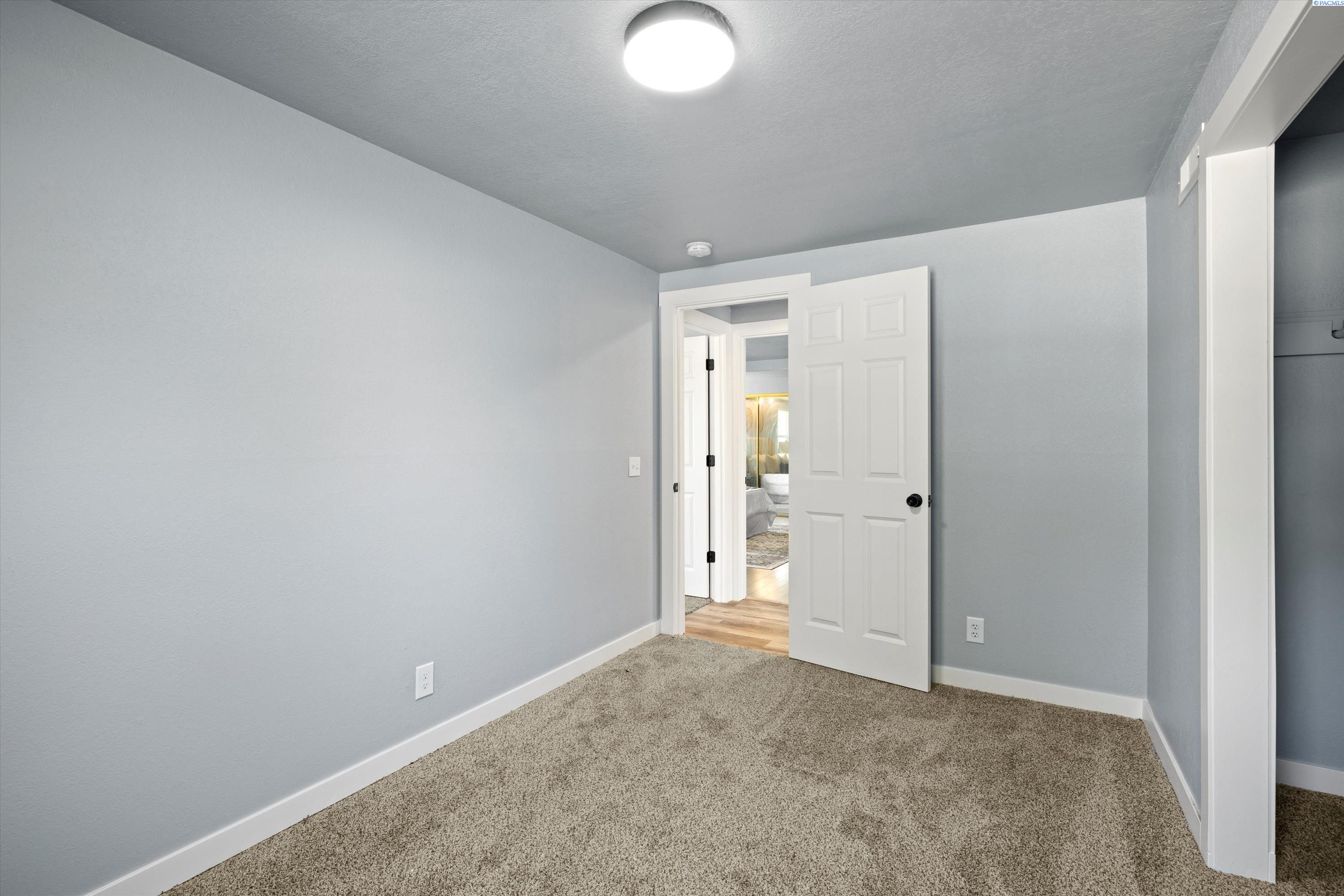 1031 Cedar Ave