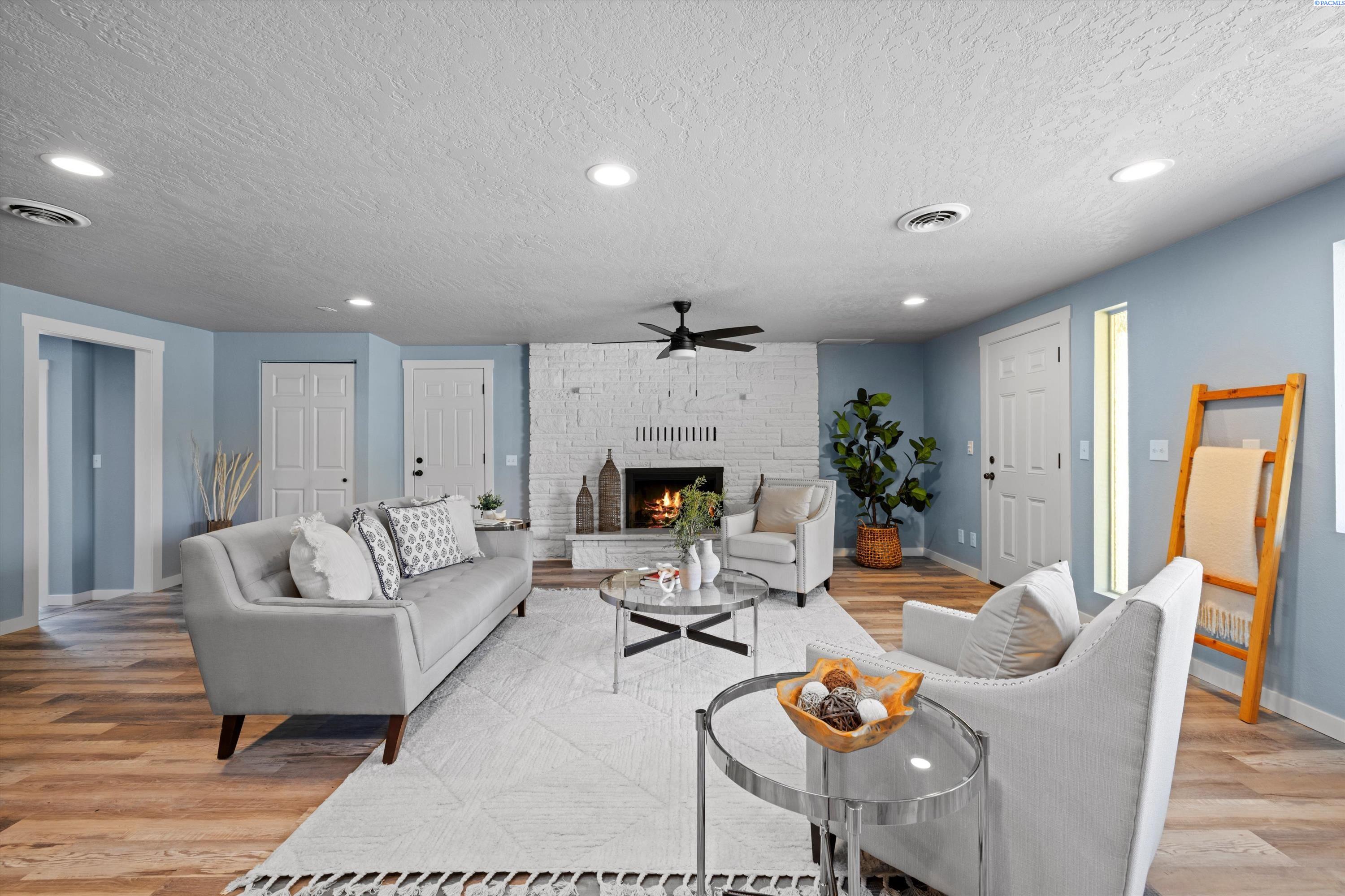 1031 Cedar Ave