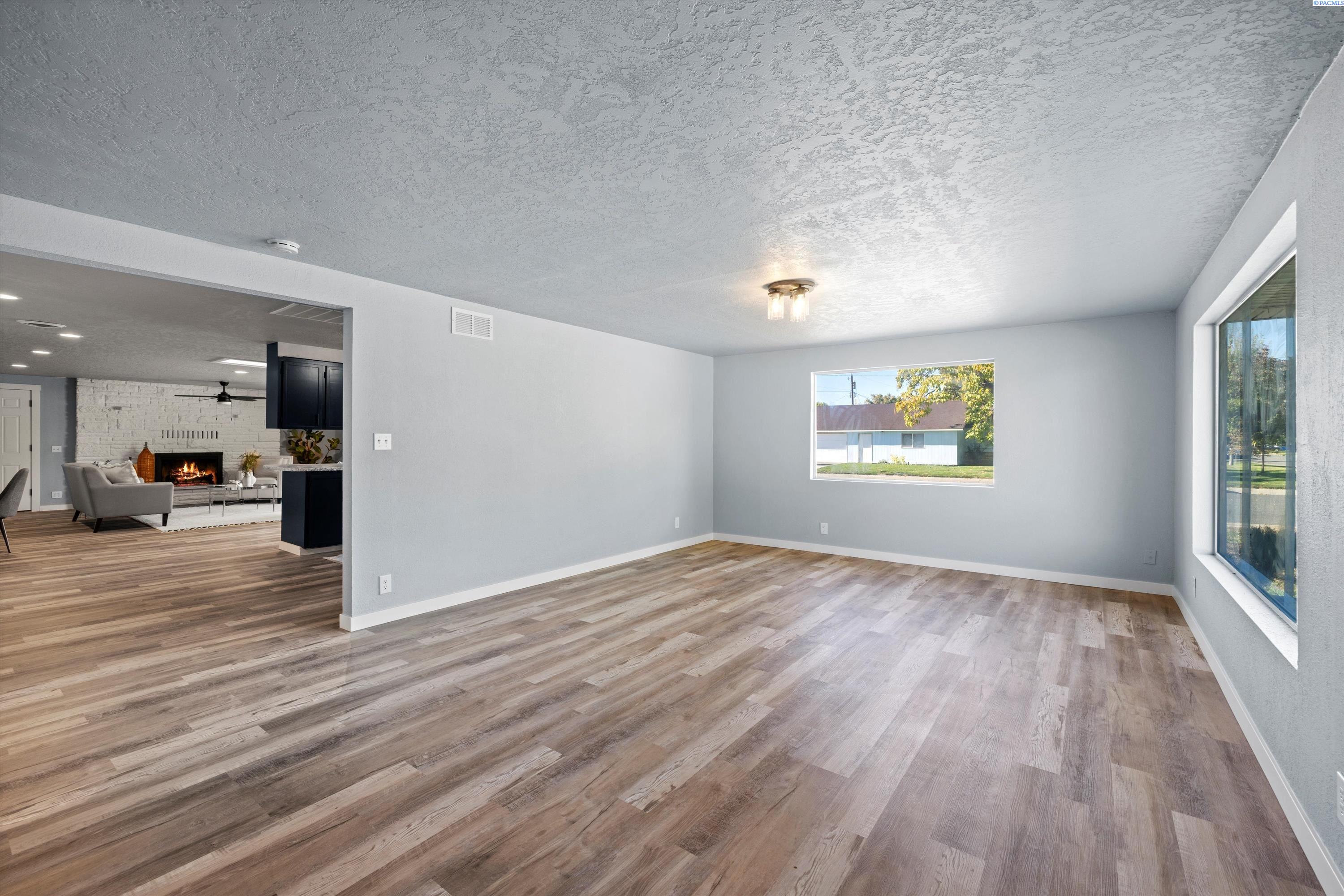 1031 Cedar Ave