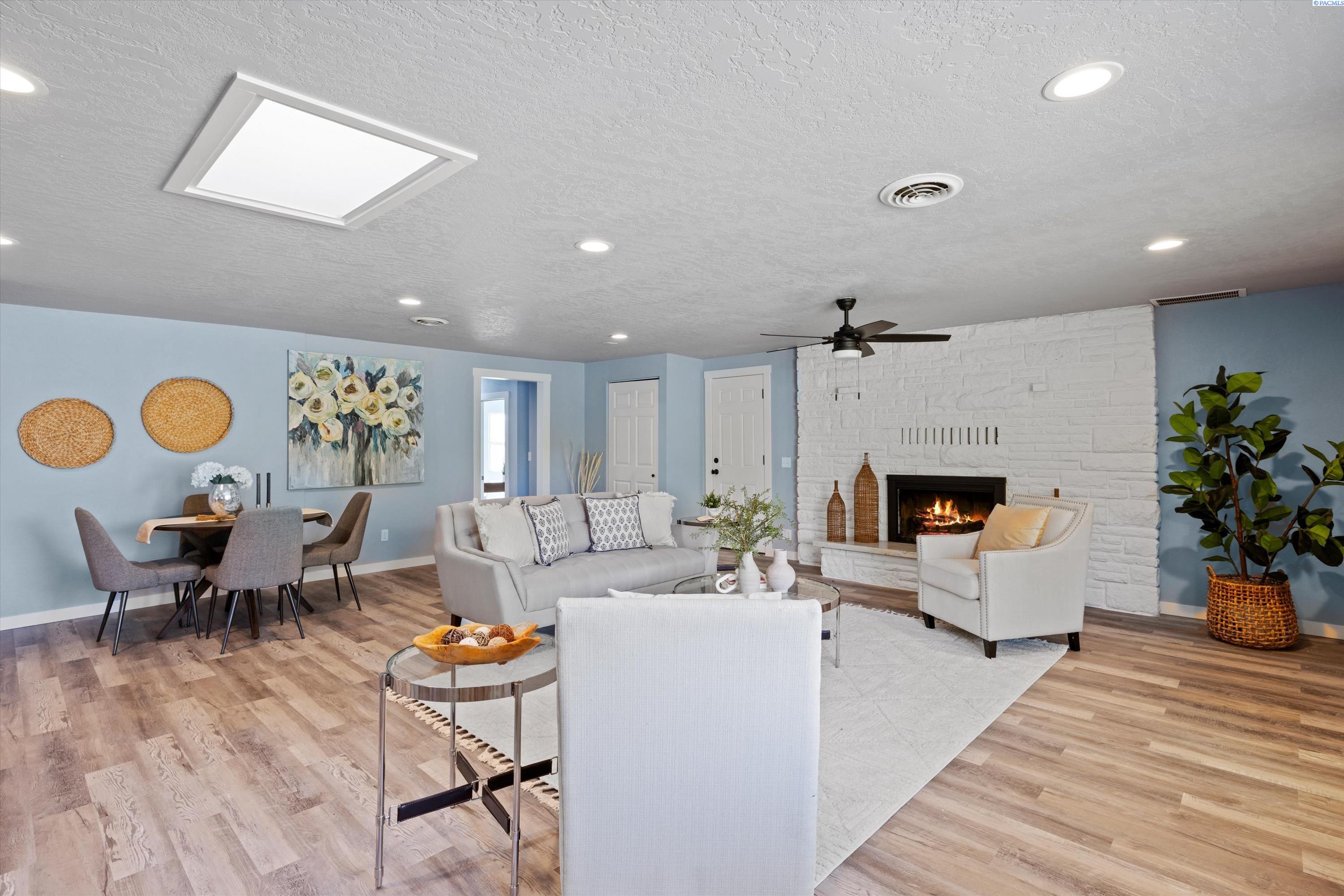 1031 Cedar Ave