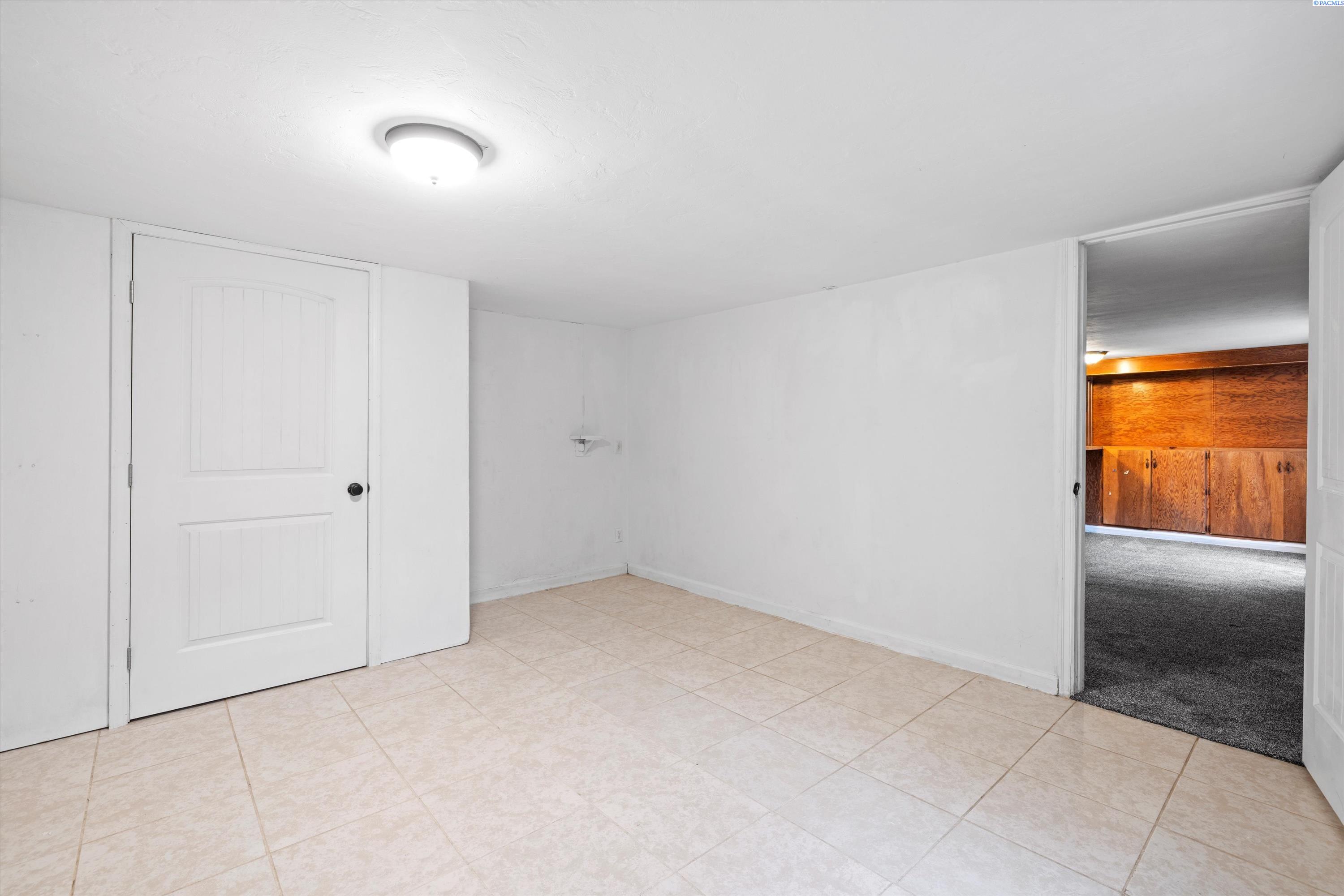 1104 N 7th Ave