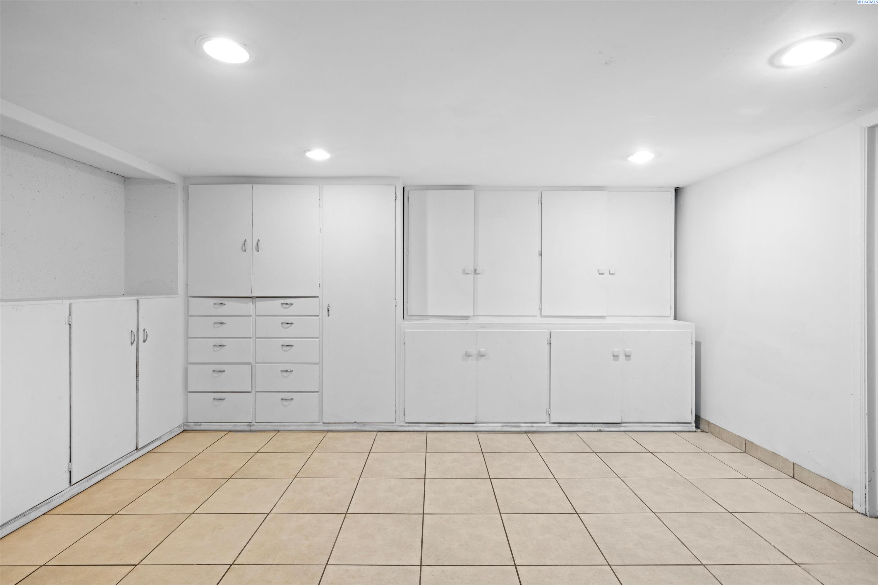 1104 N 7th Ave