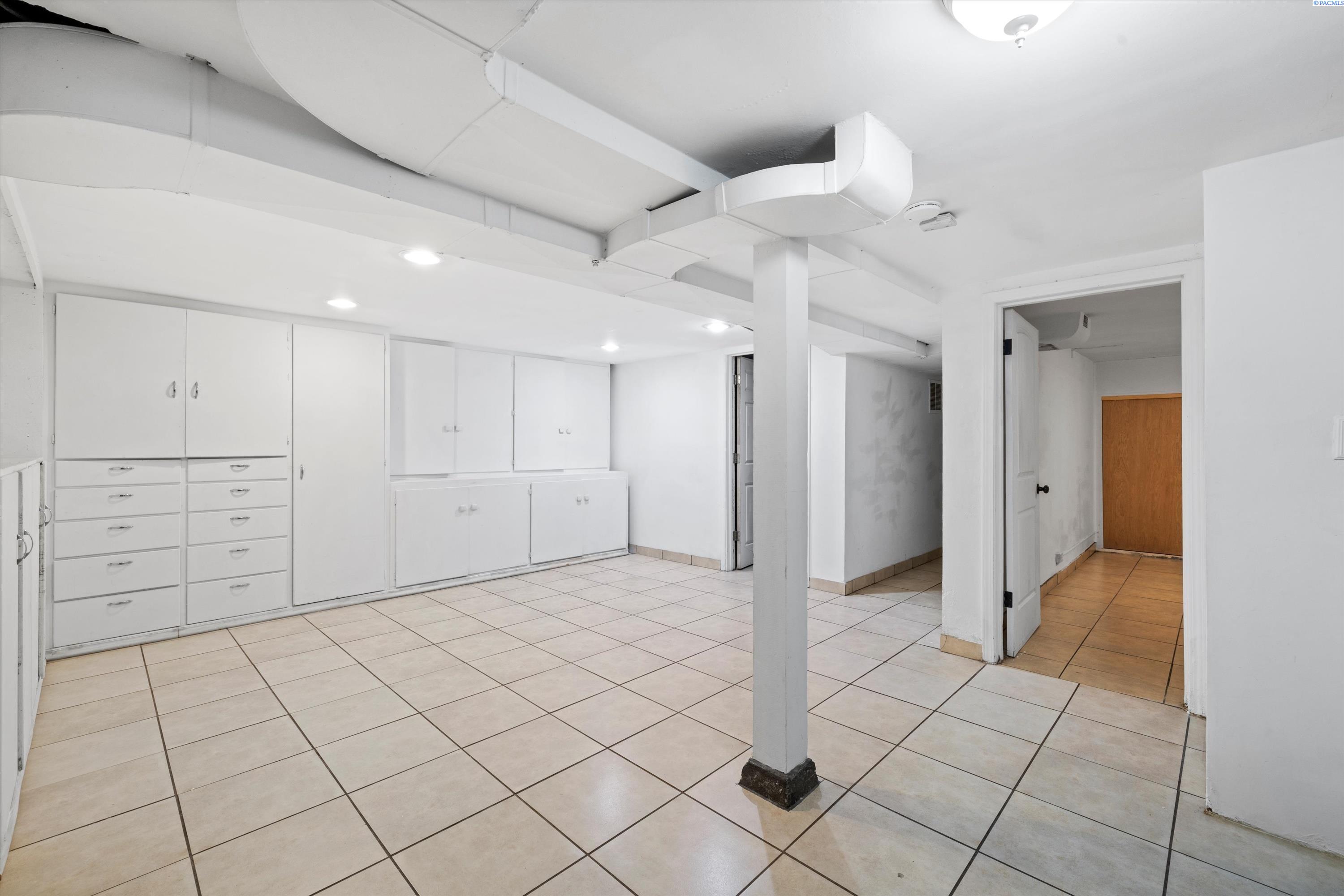 1104 N 7th Ave