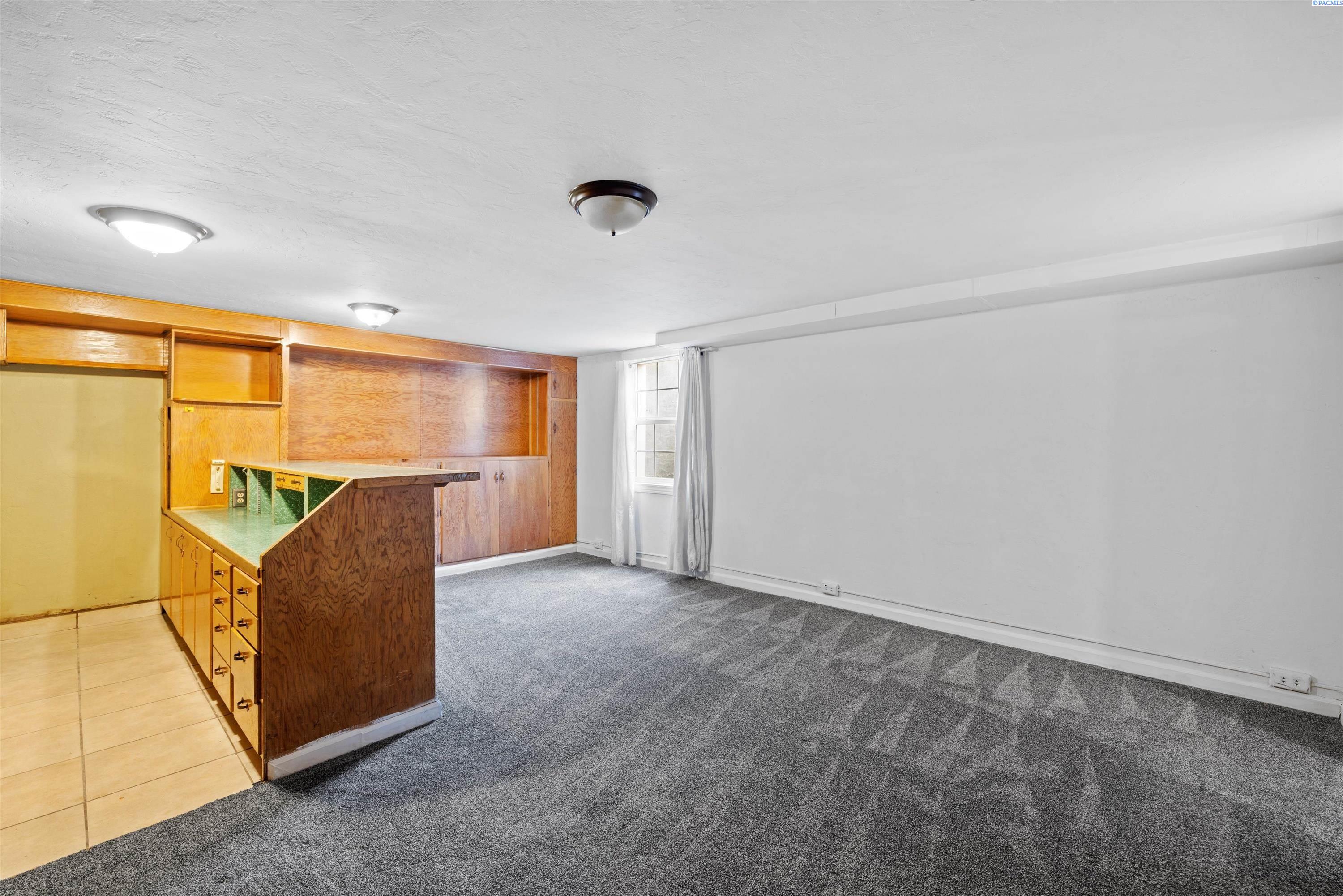 1104 N 7th Ave