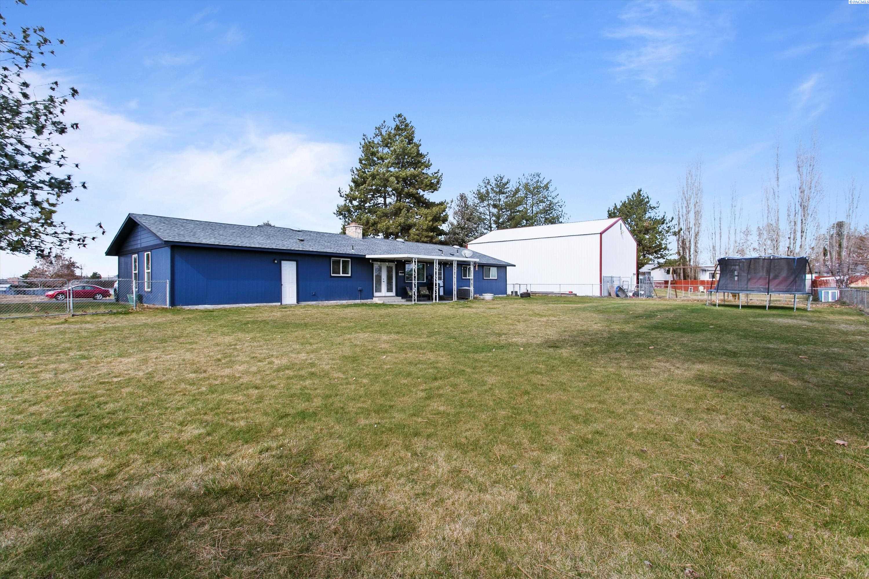 460 S Ephrata Ave