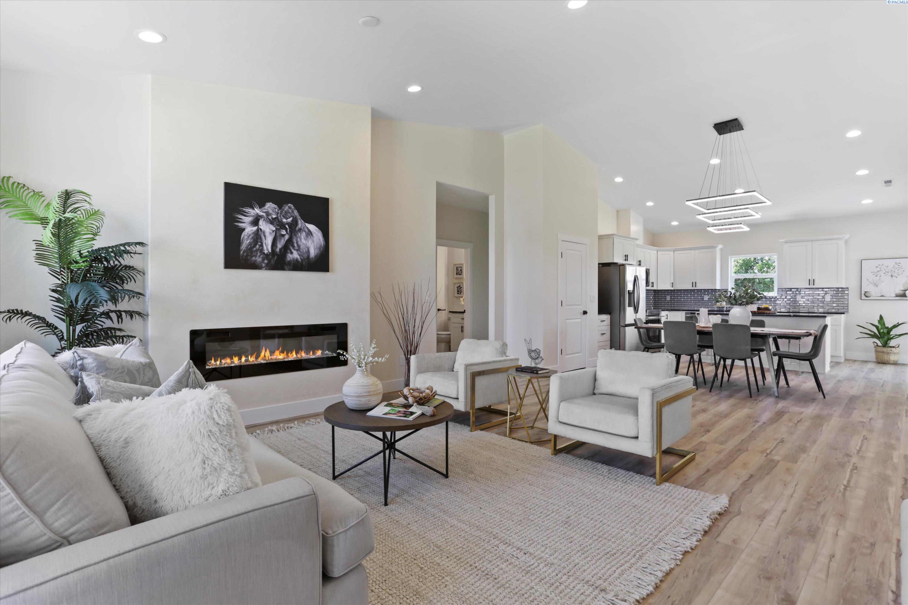 614 Caridad CT