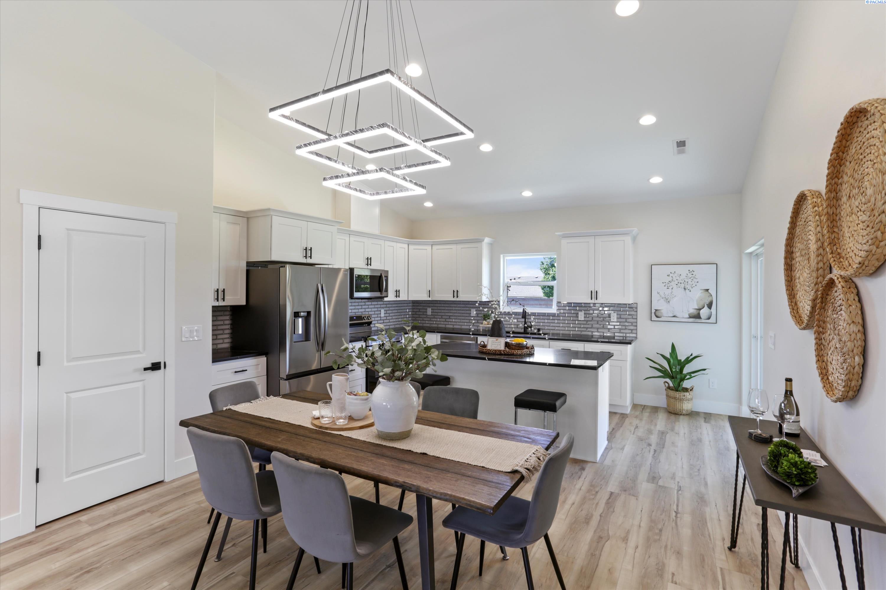 614 Caridad CT