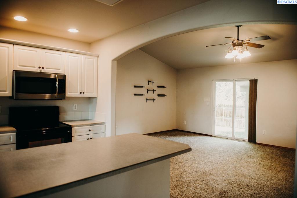 506 Dozer Ct