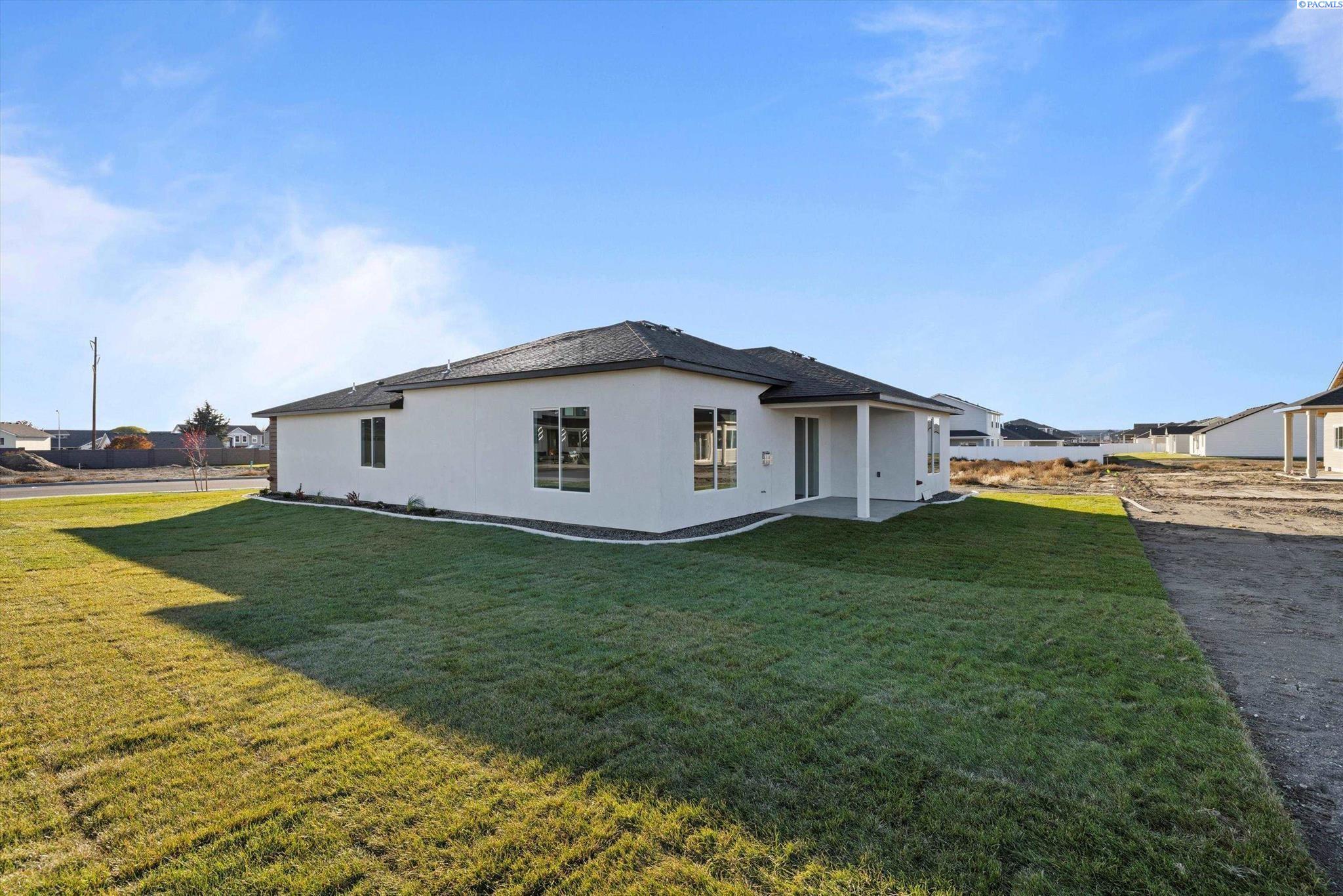 8409 Silver Mound