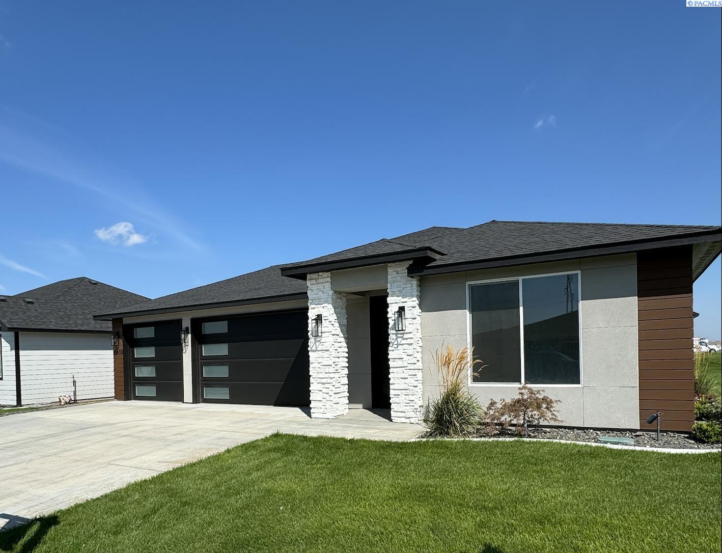8409 Silver Mound