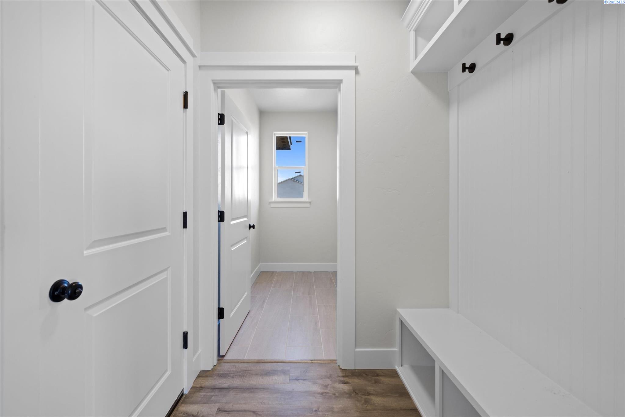8409 Silver Mound