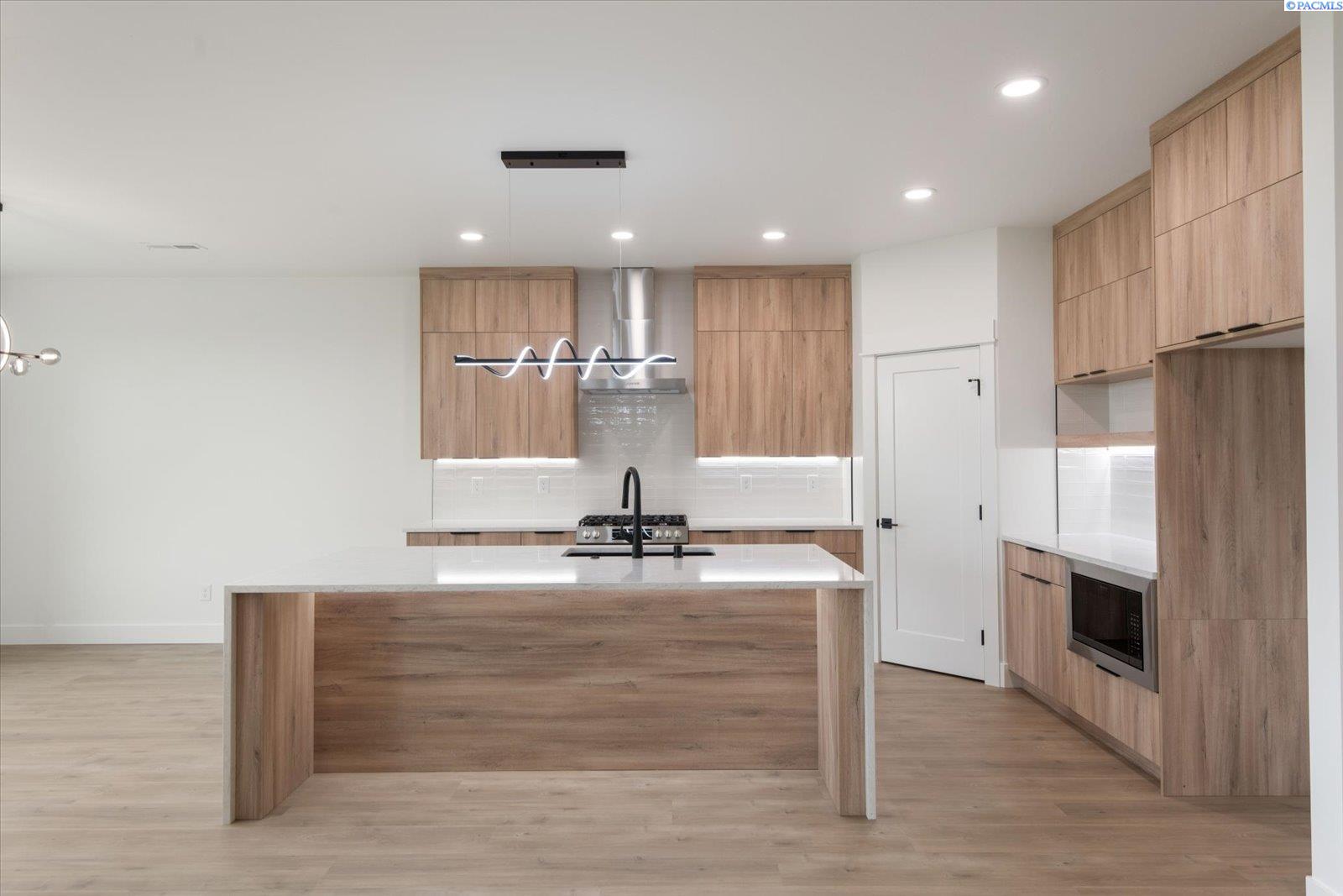 3736 Morningside Parkway Unit: Lot96