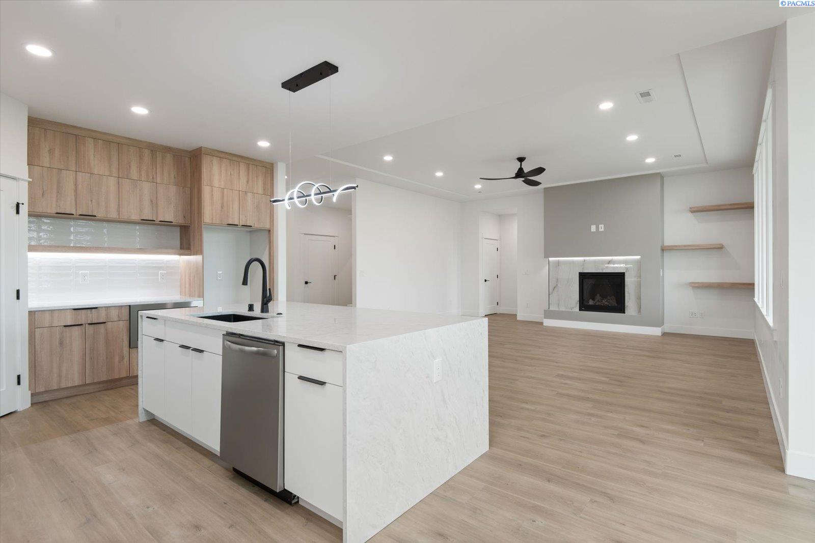 3736 Morningside Parkway Unit: Lot96