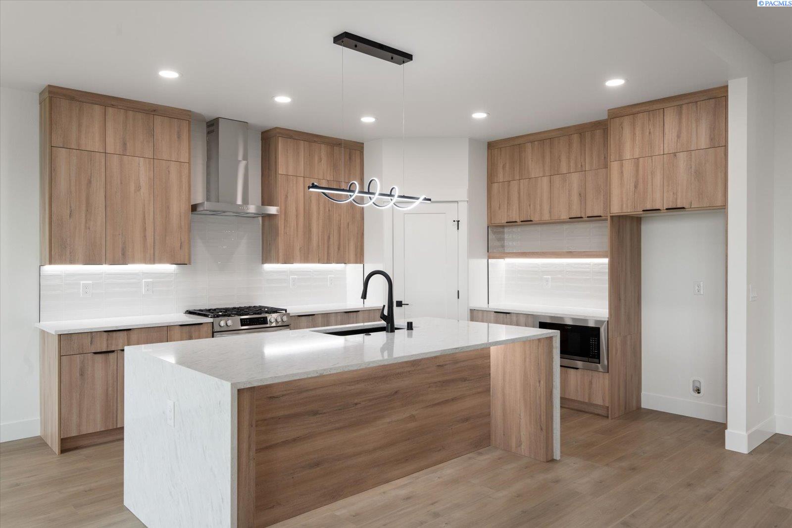 3736 Morningside Parkway Unit: Lot96