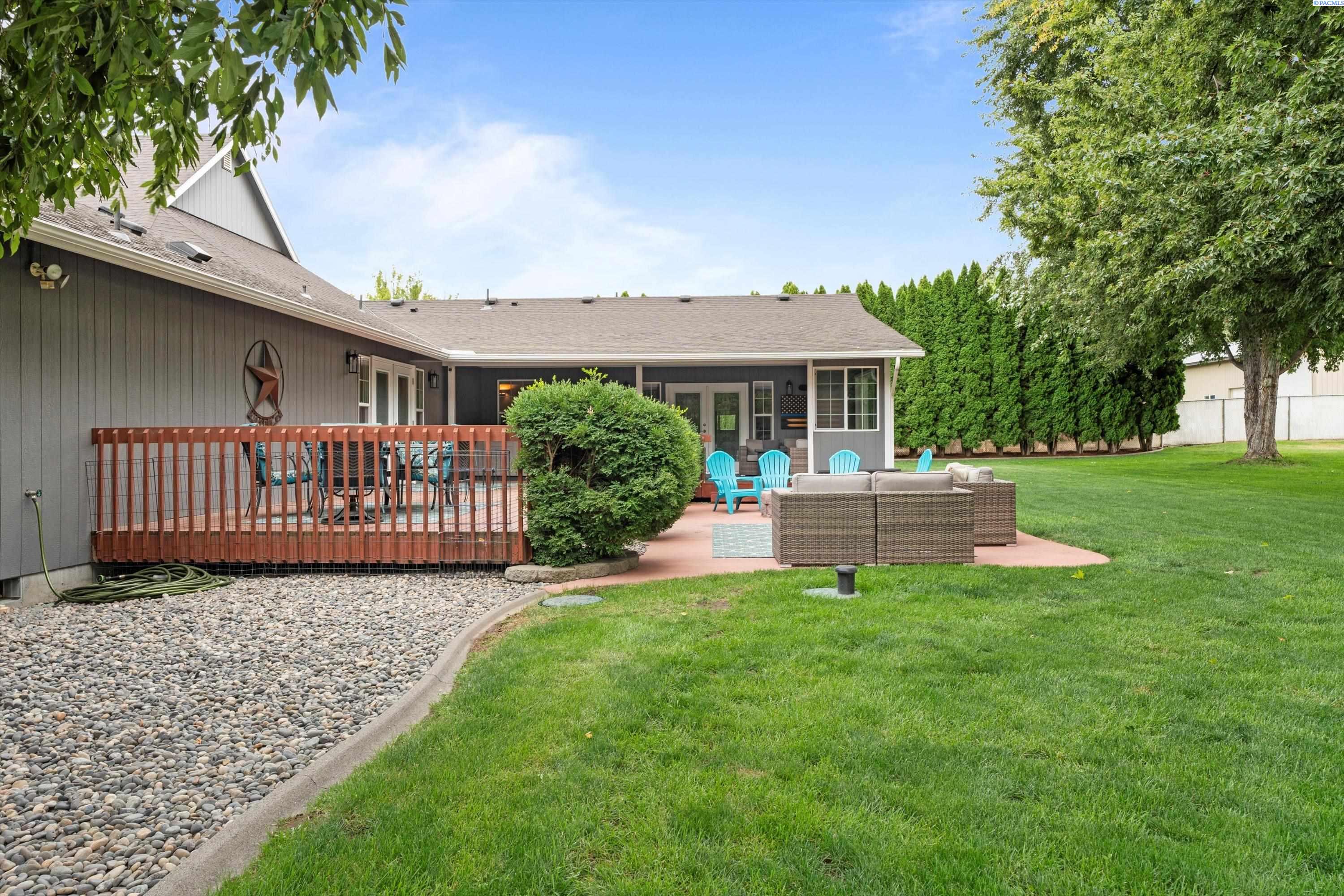 4623 Mountain Meadow Rd