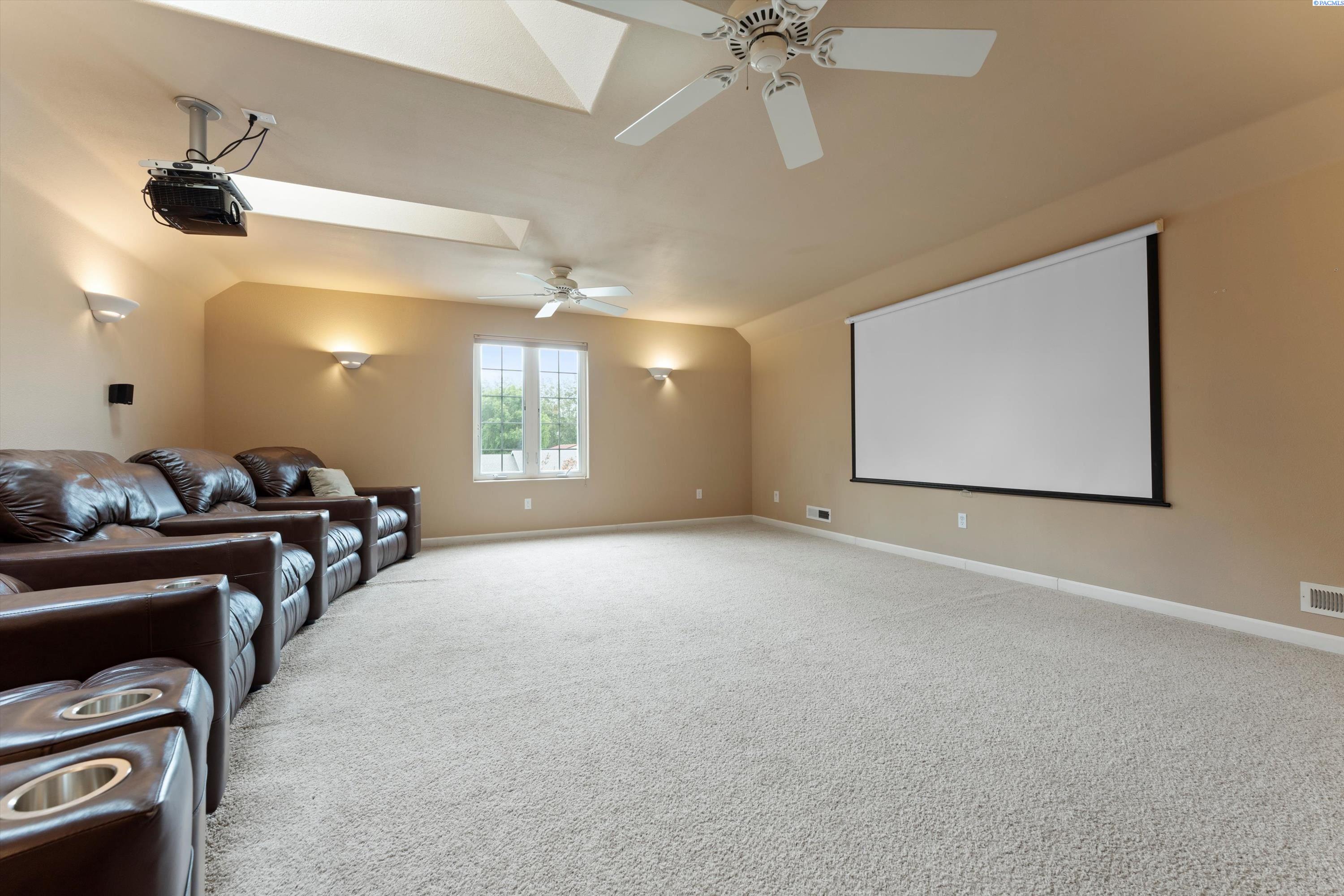 4623 Mountain Meadow Rd