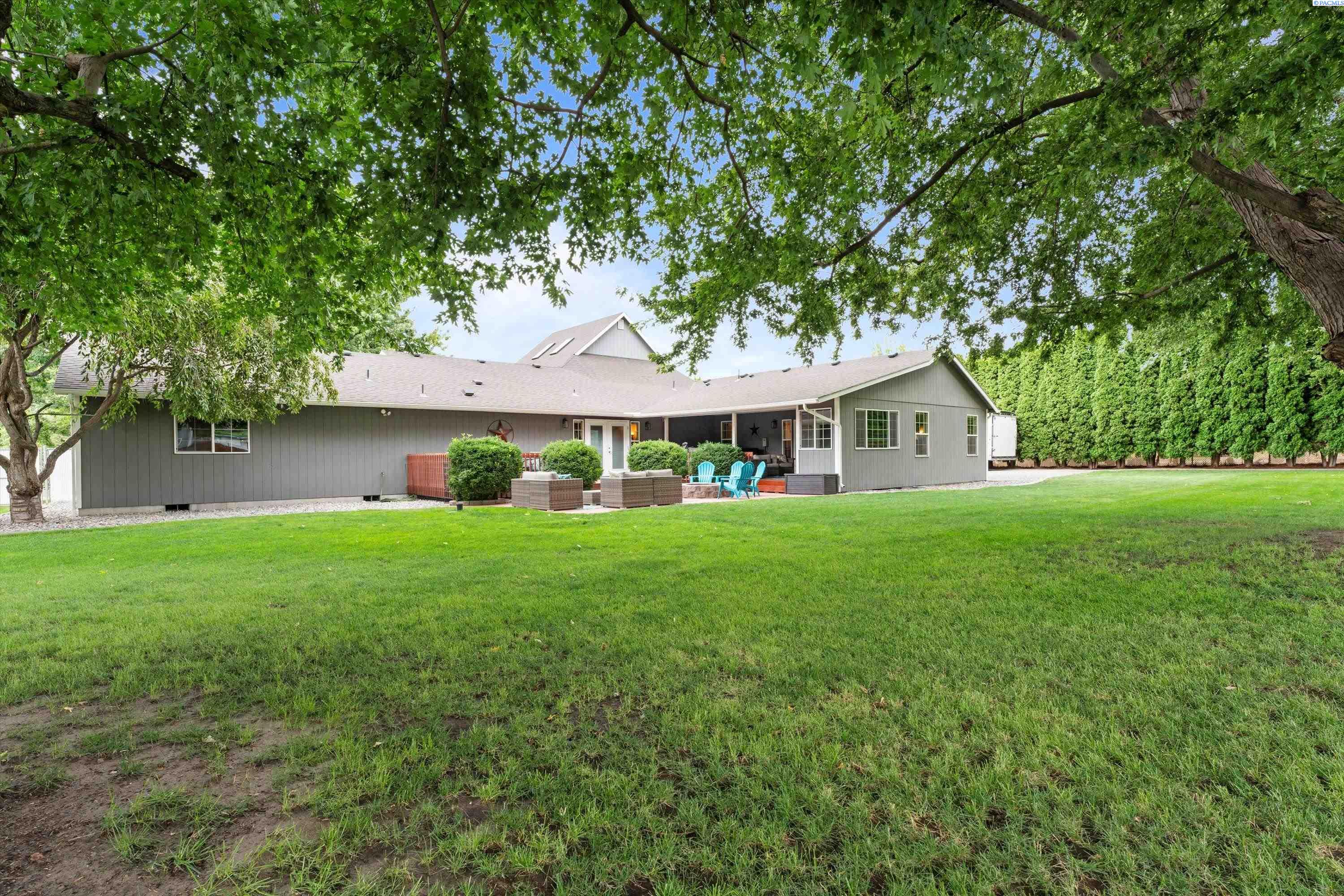 4623 Mountain Meadow Rd