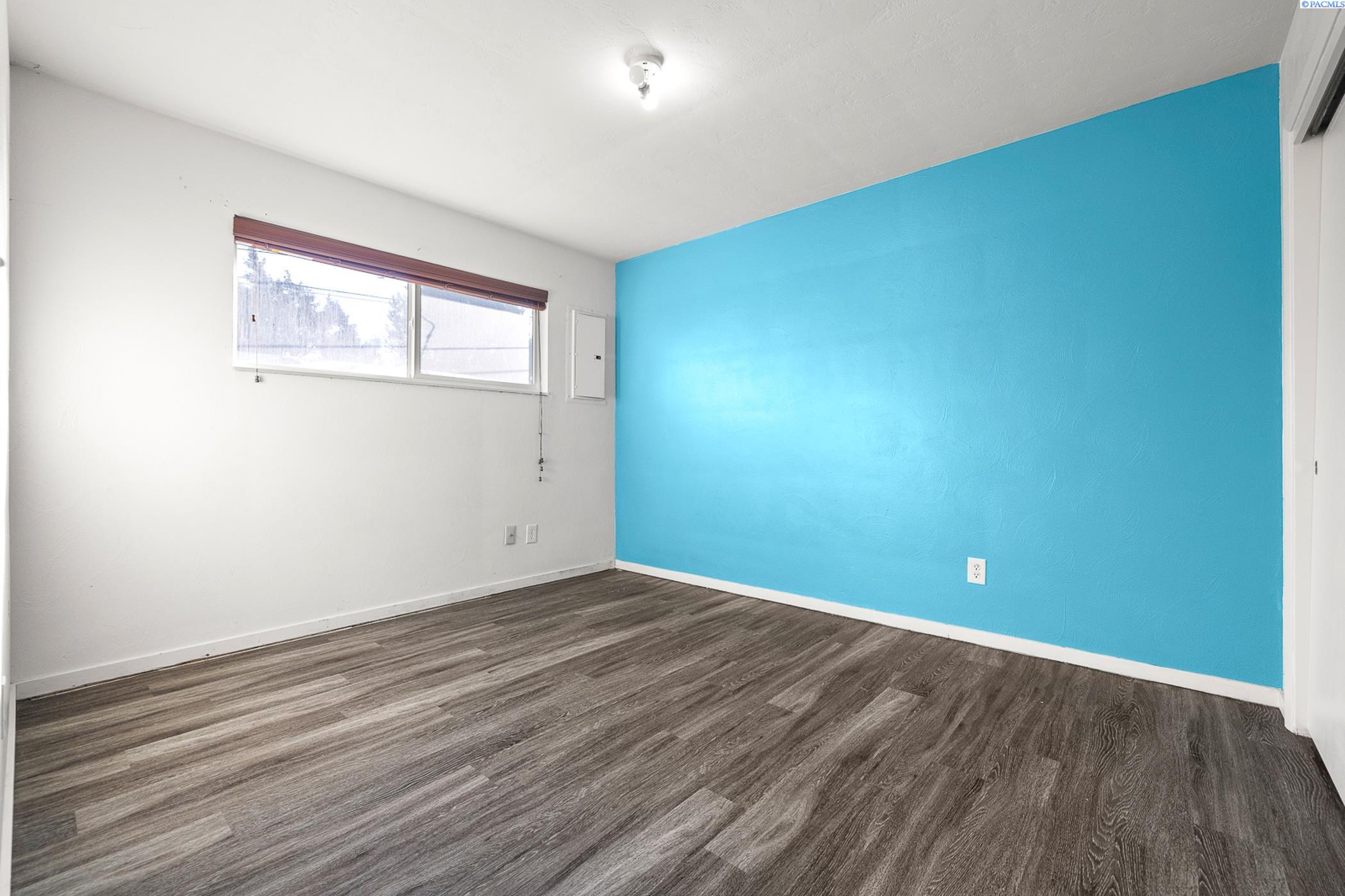 1522 W 6th Ave