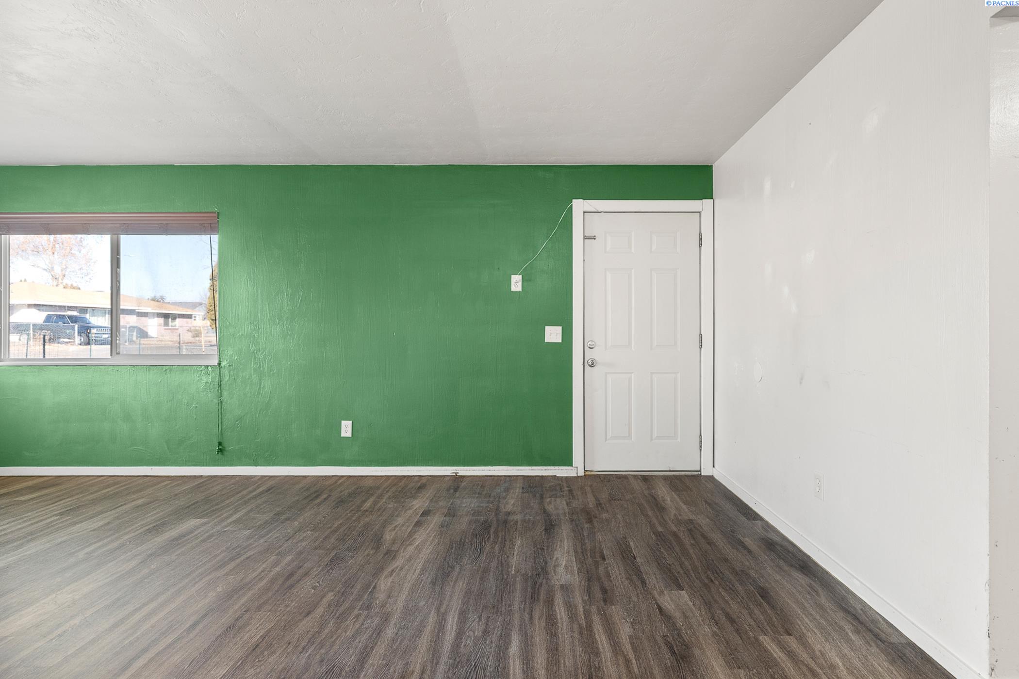 1522 W 6th Ave