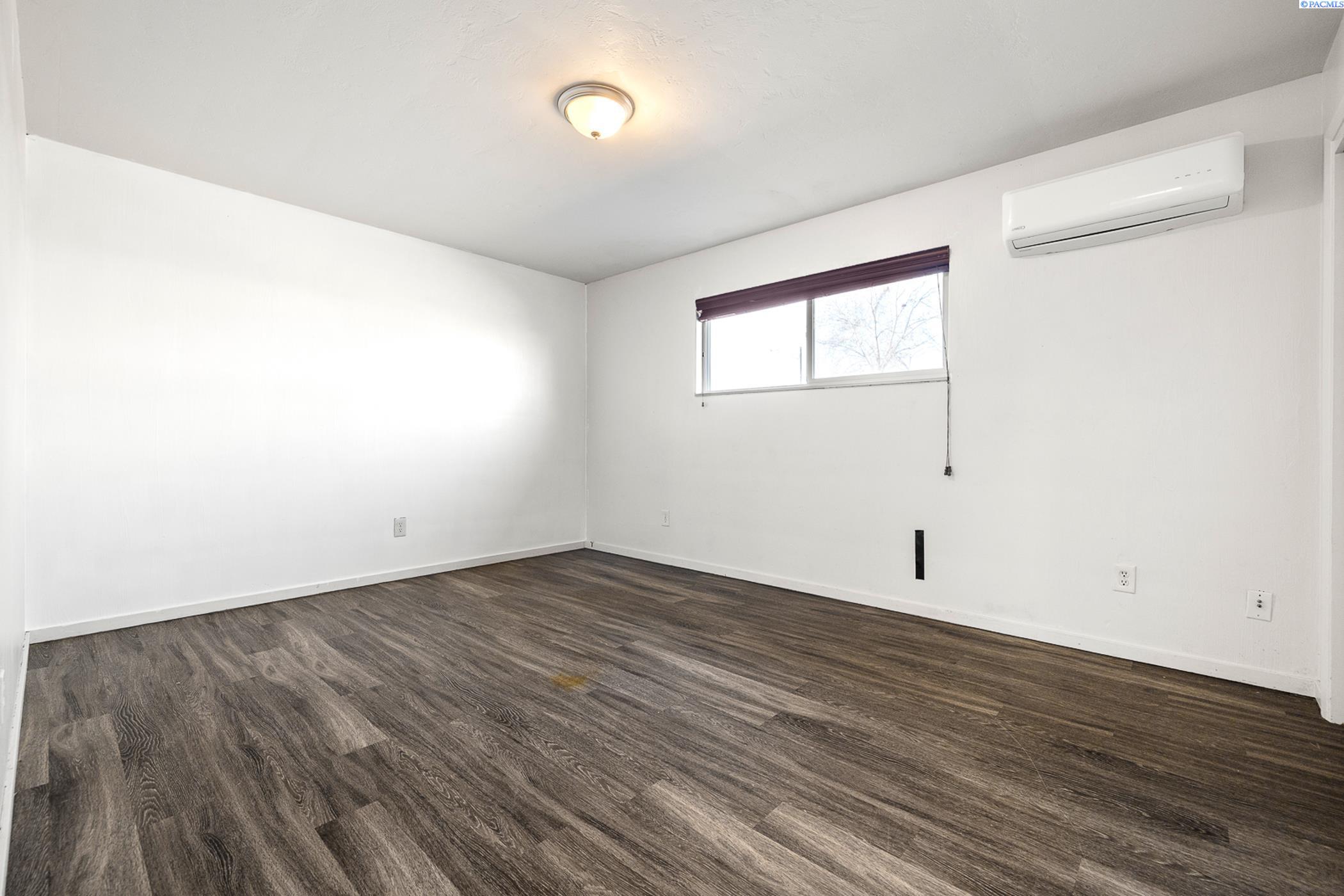 1522 W 6th Ave
