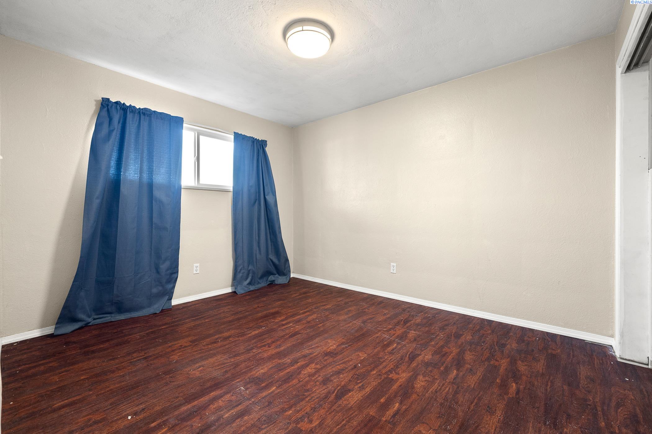 1522 W 6th Ave