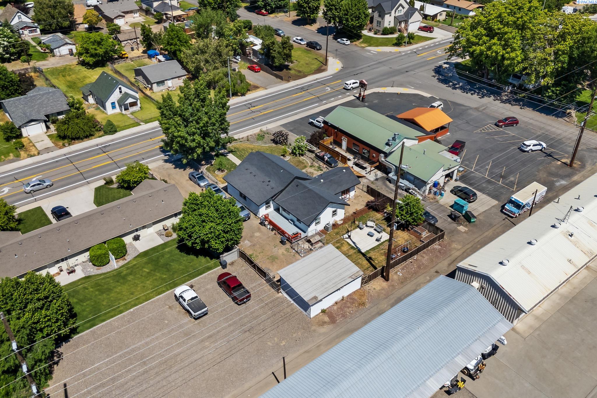 1423 Wine Country Rd