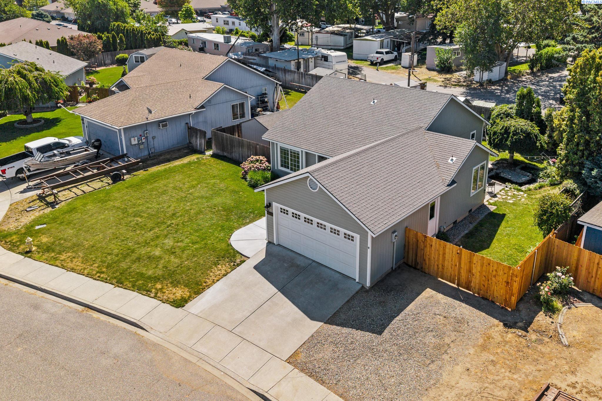 3815 W Grand Ronde Ave