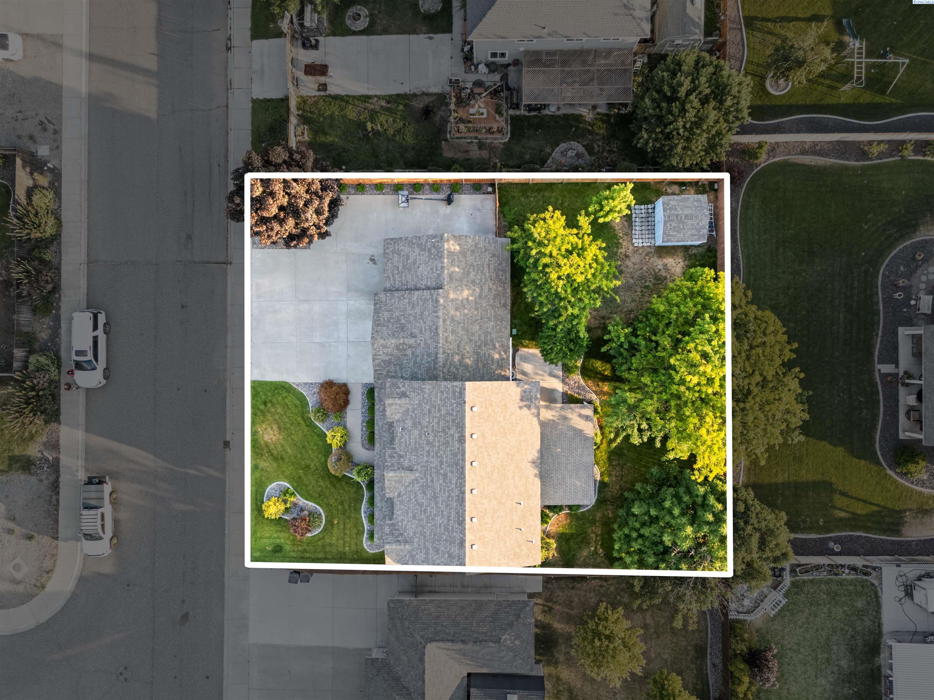 5780 Oleander Dr