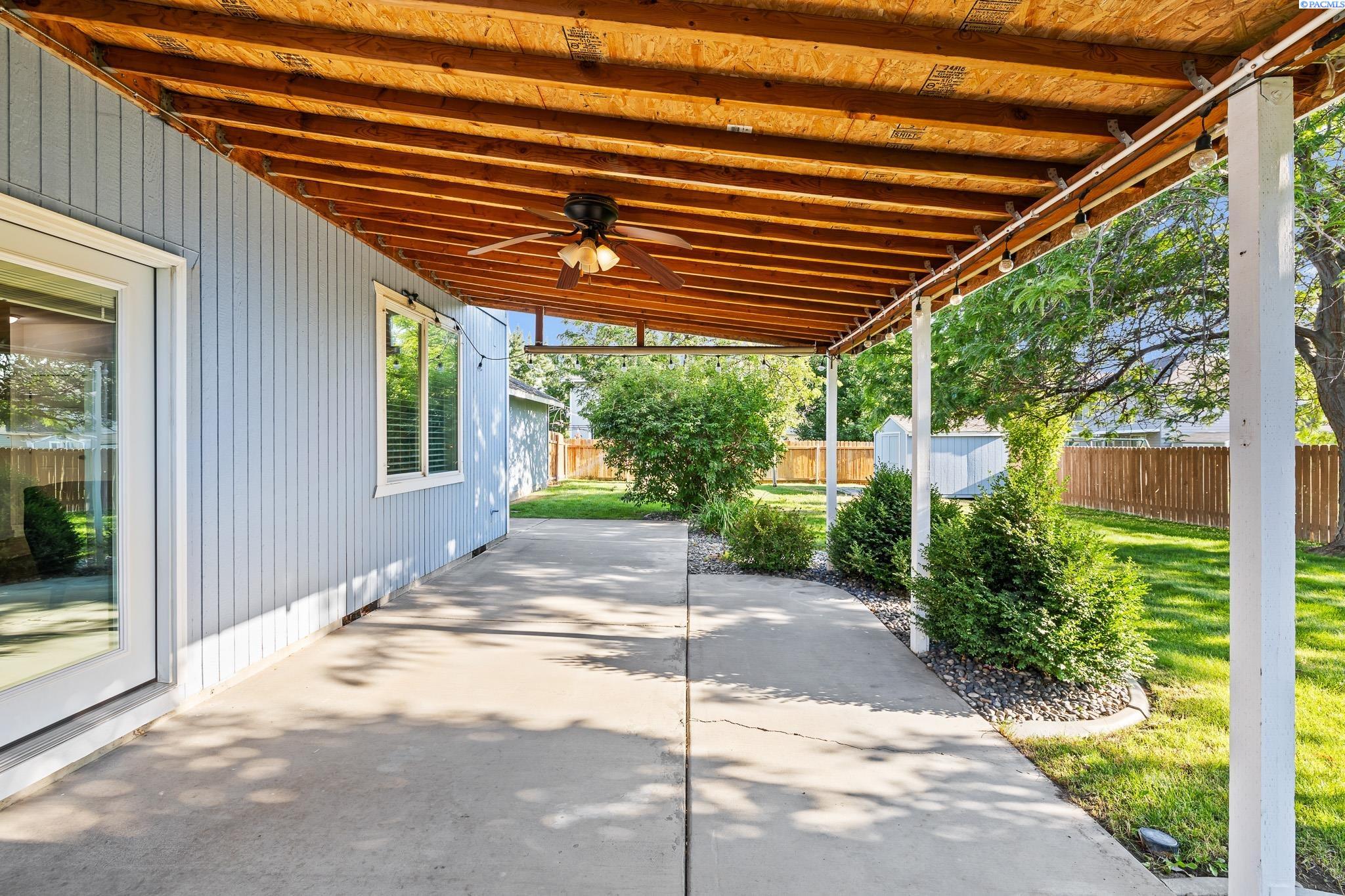 5780 Oleander Dr