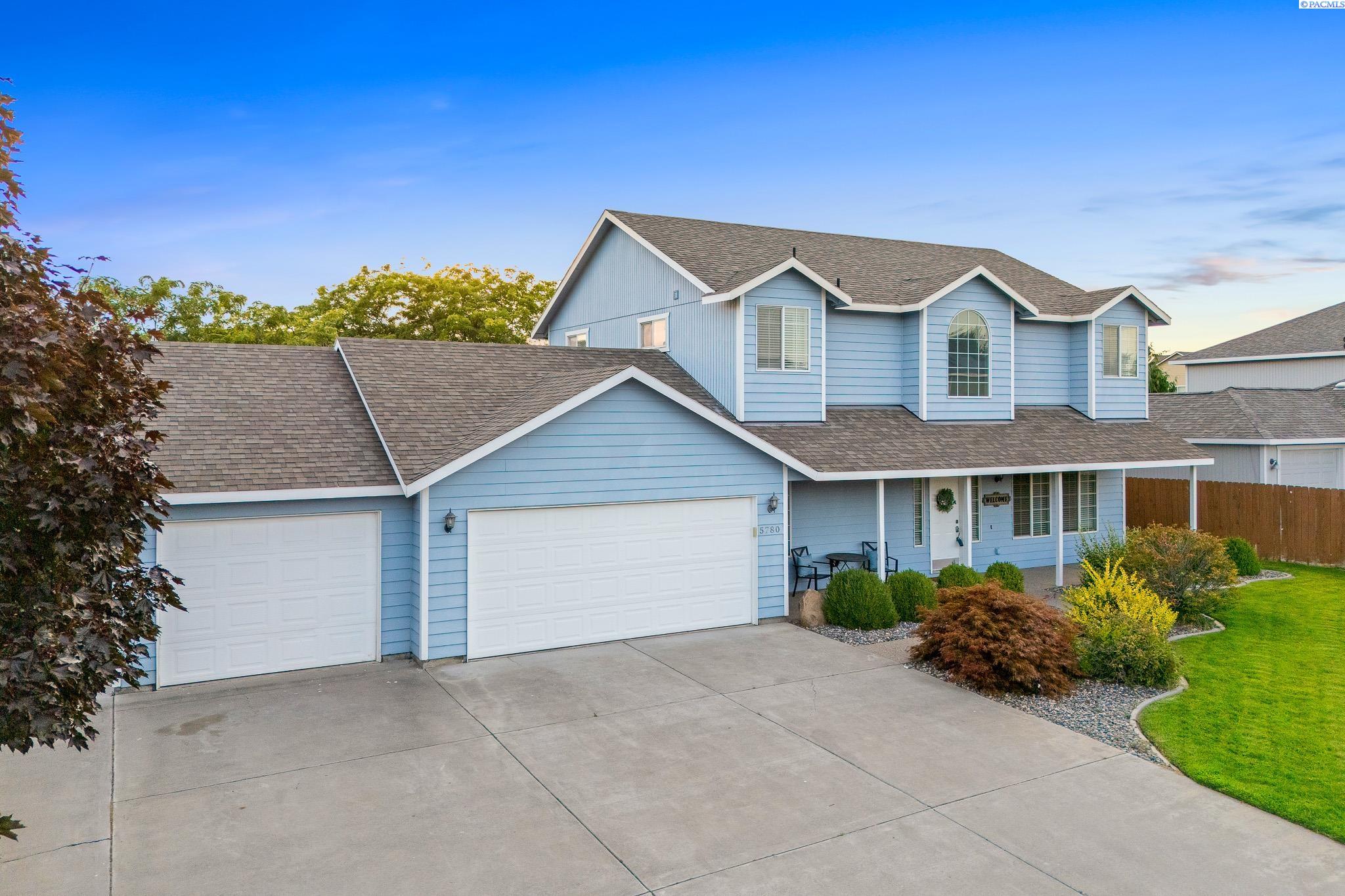 5780 Oleander Dr