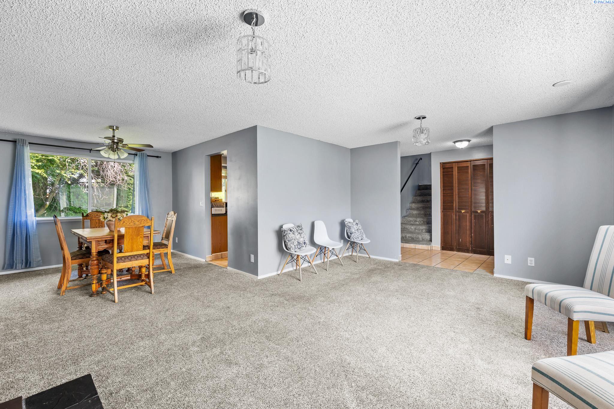 1124 W 14th ave