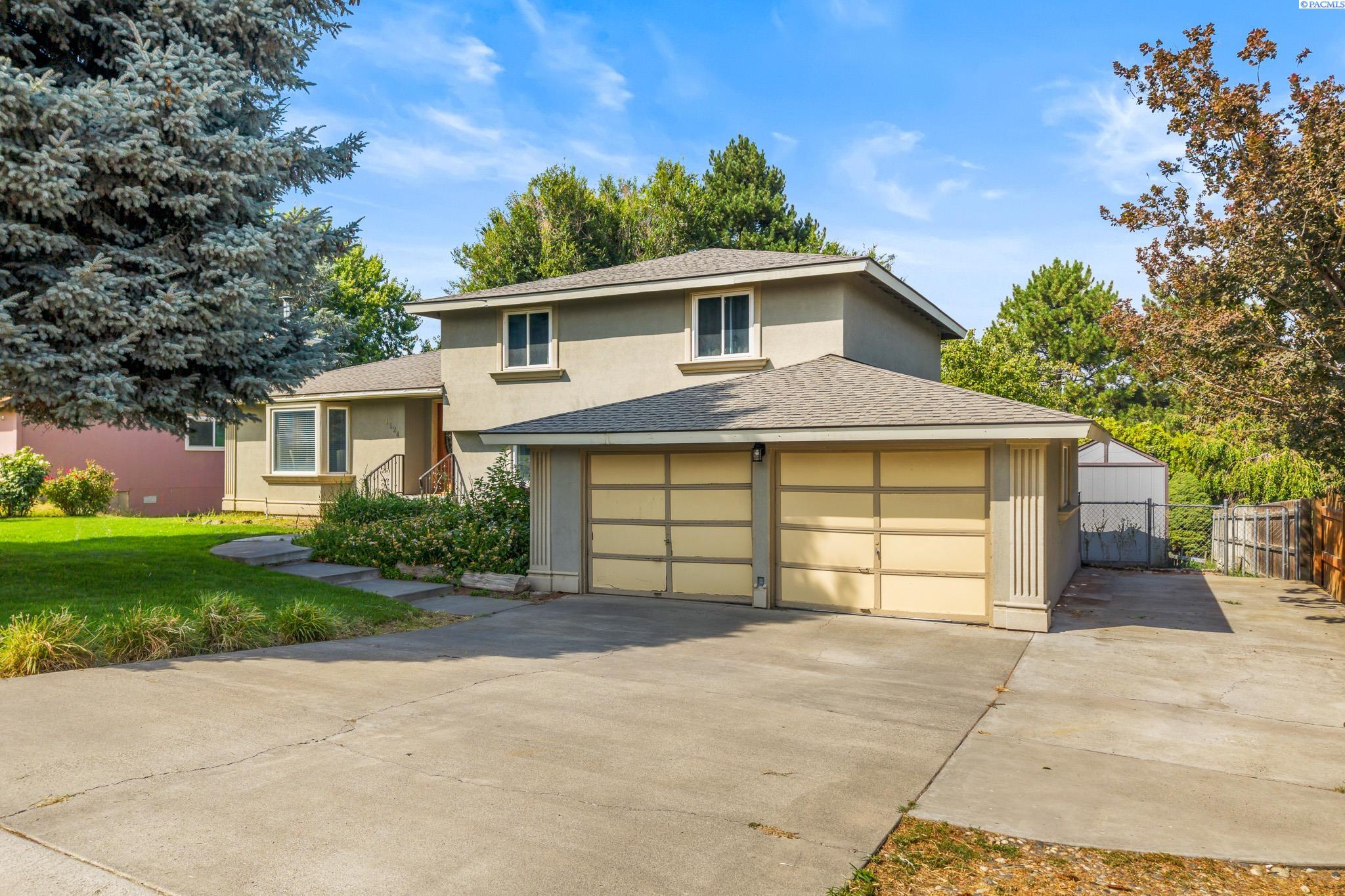1124 W 14th ave