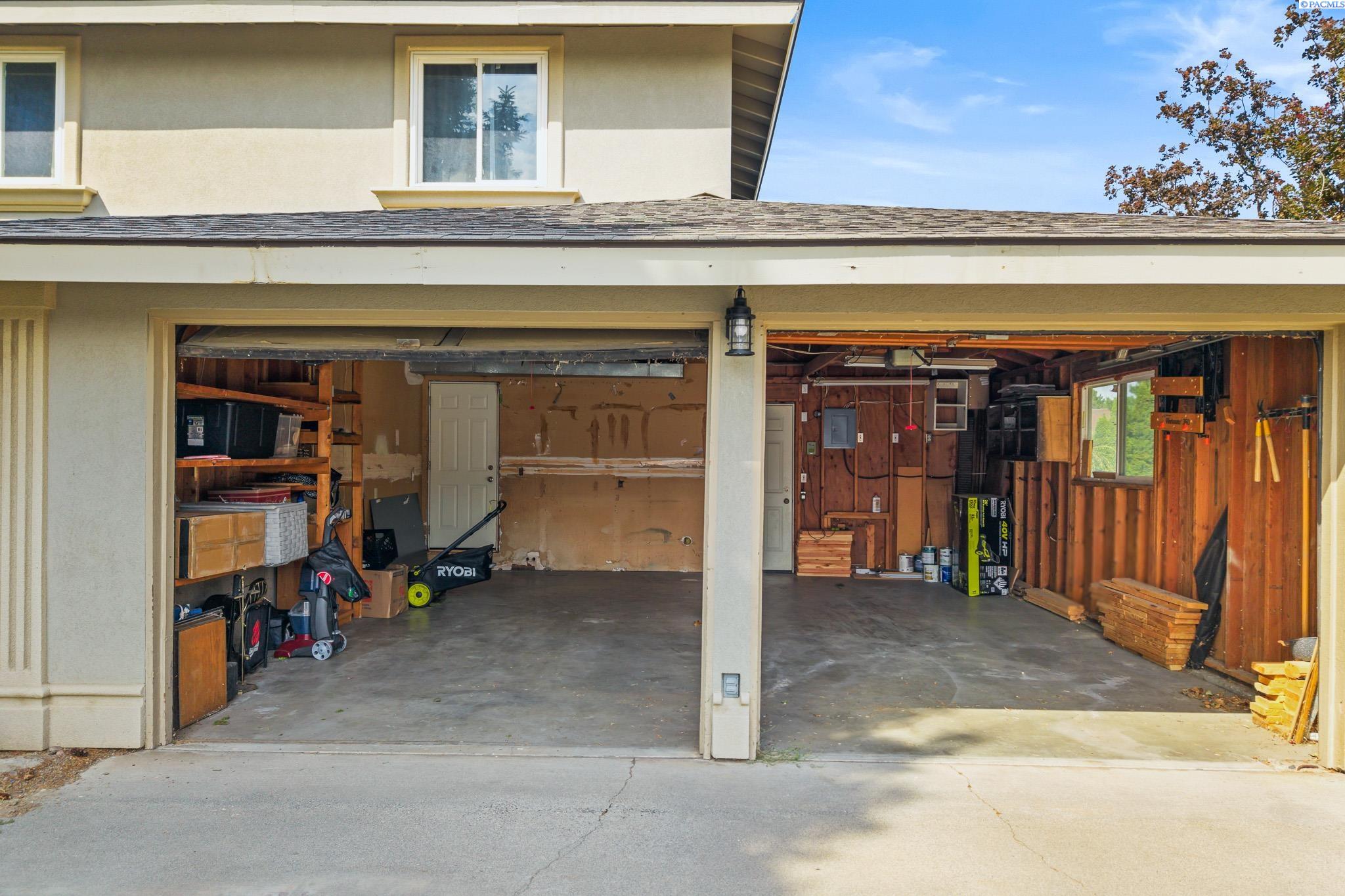 1124 W 14th ave