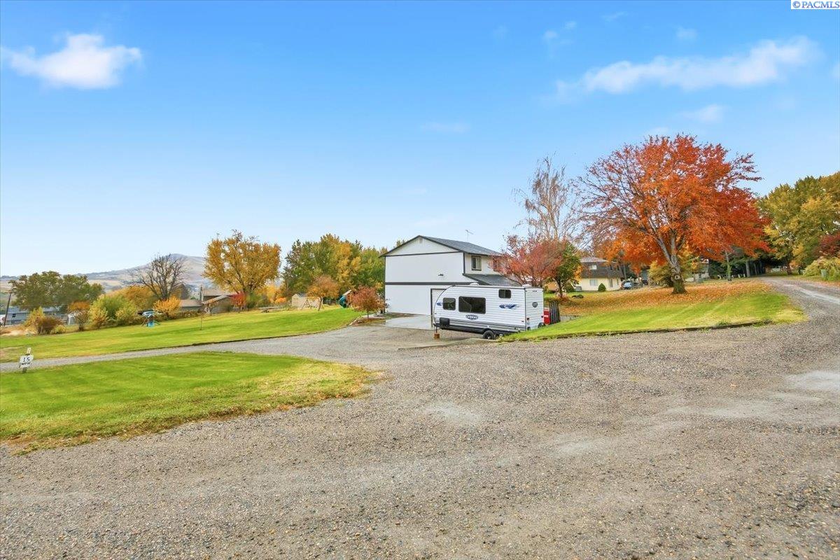 203 W Wagon Wheel Pr Nw