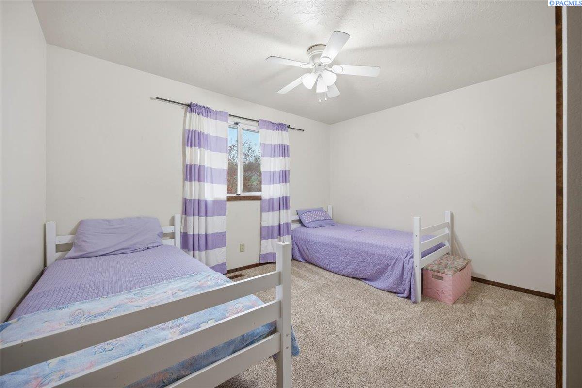 203 W Wagon Wheel Pr Nw