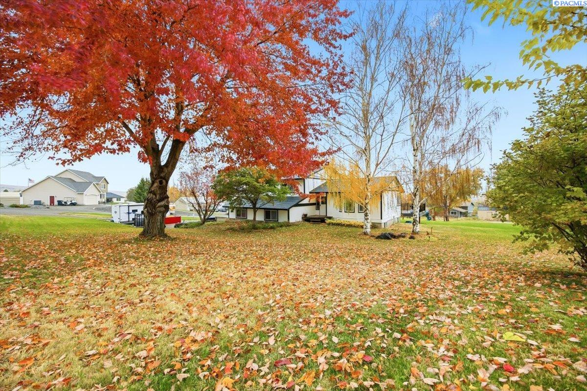 203 W Wagon Wheel Pr Nw