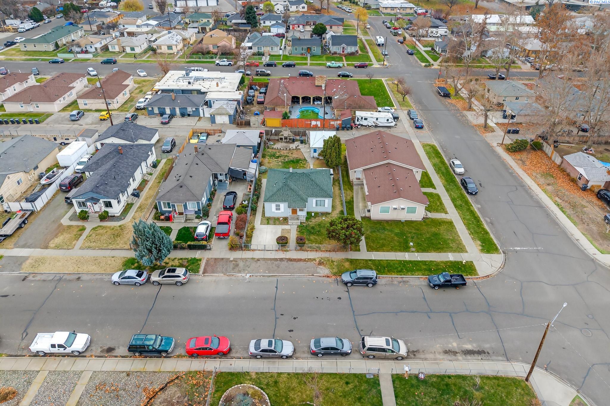 1126 W Yakima St