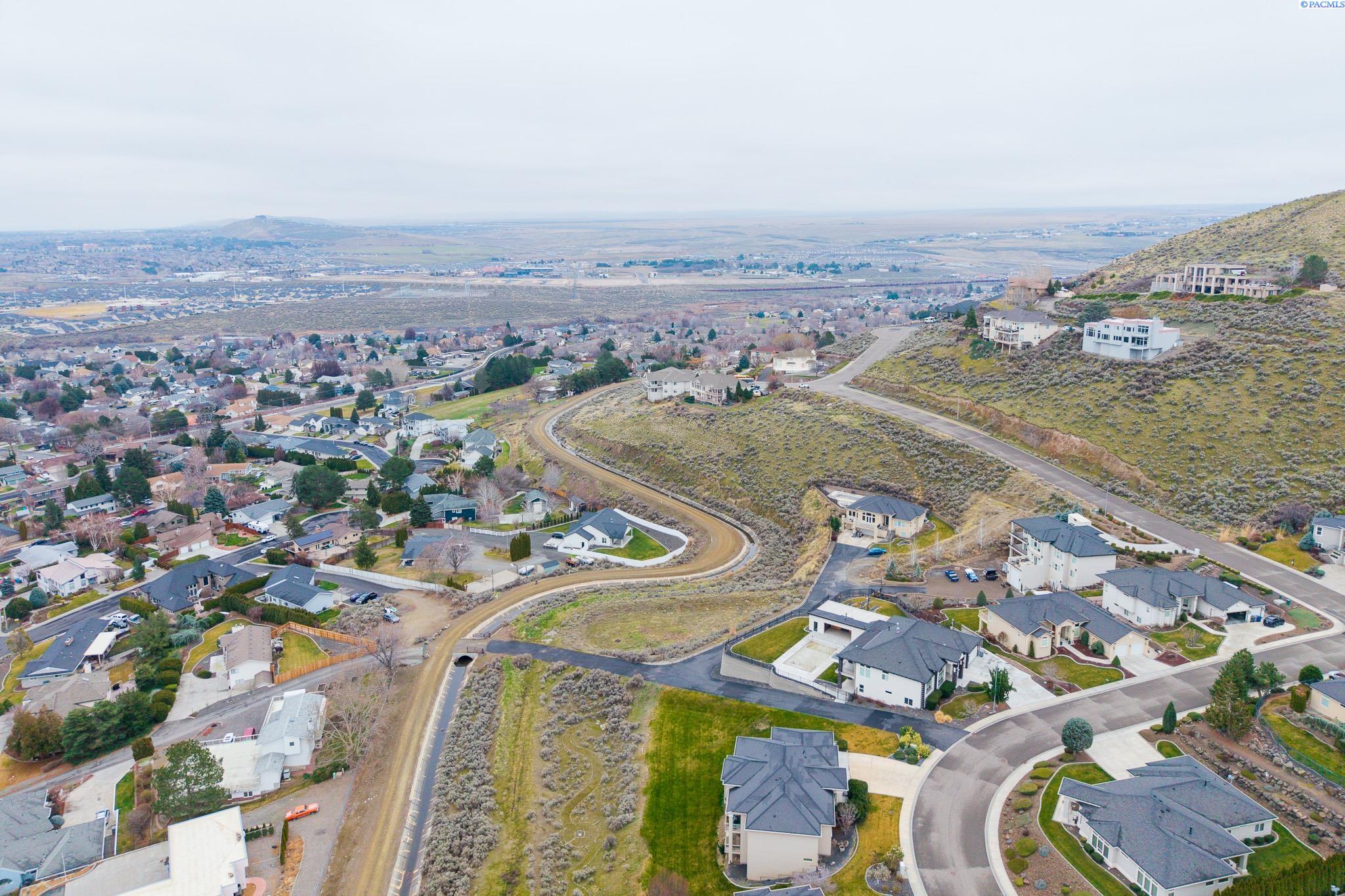 182 Meadow Hills Dr