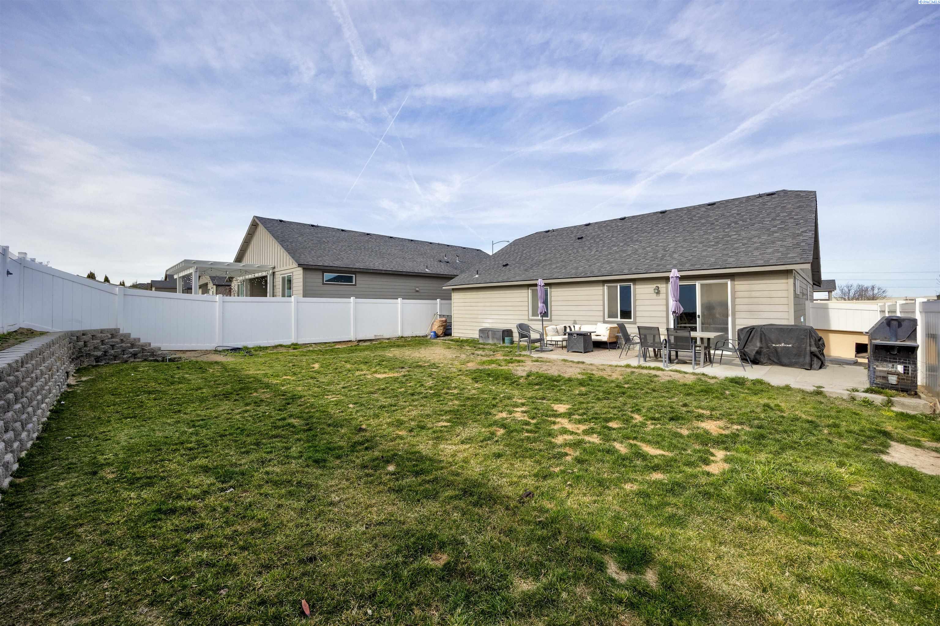521 Marysville Way