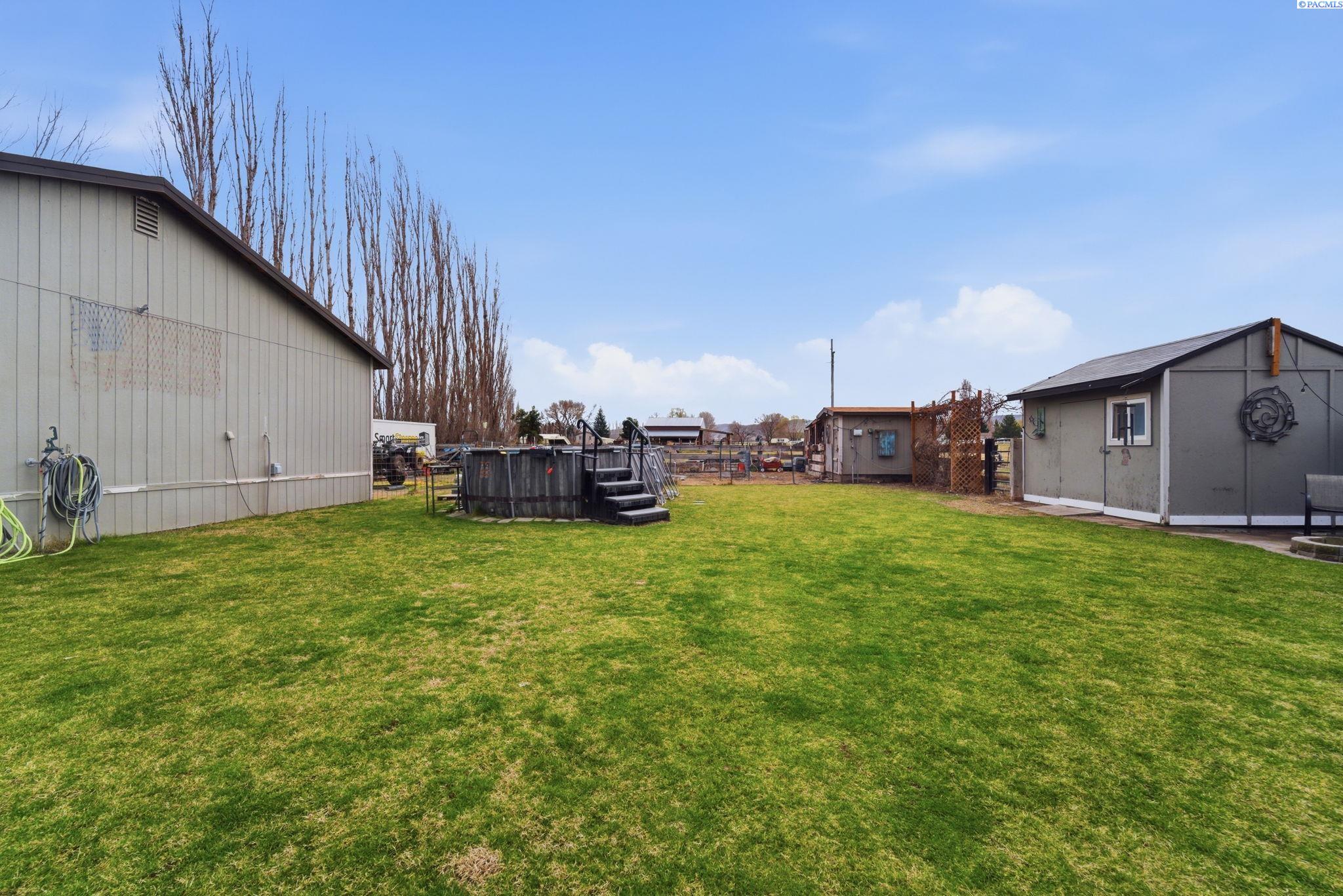 5603 E Hamilton Rd