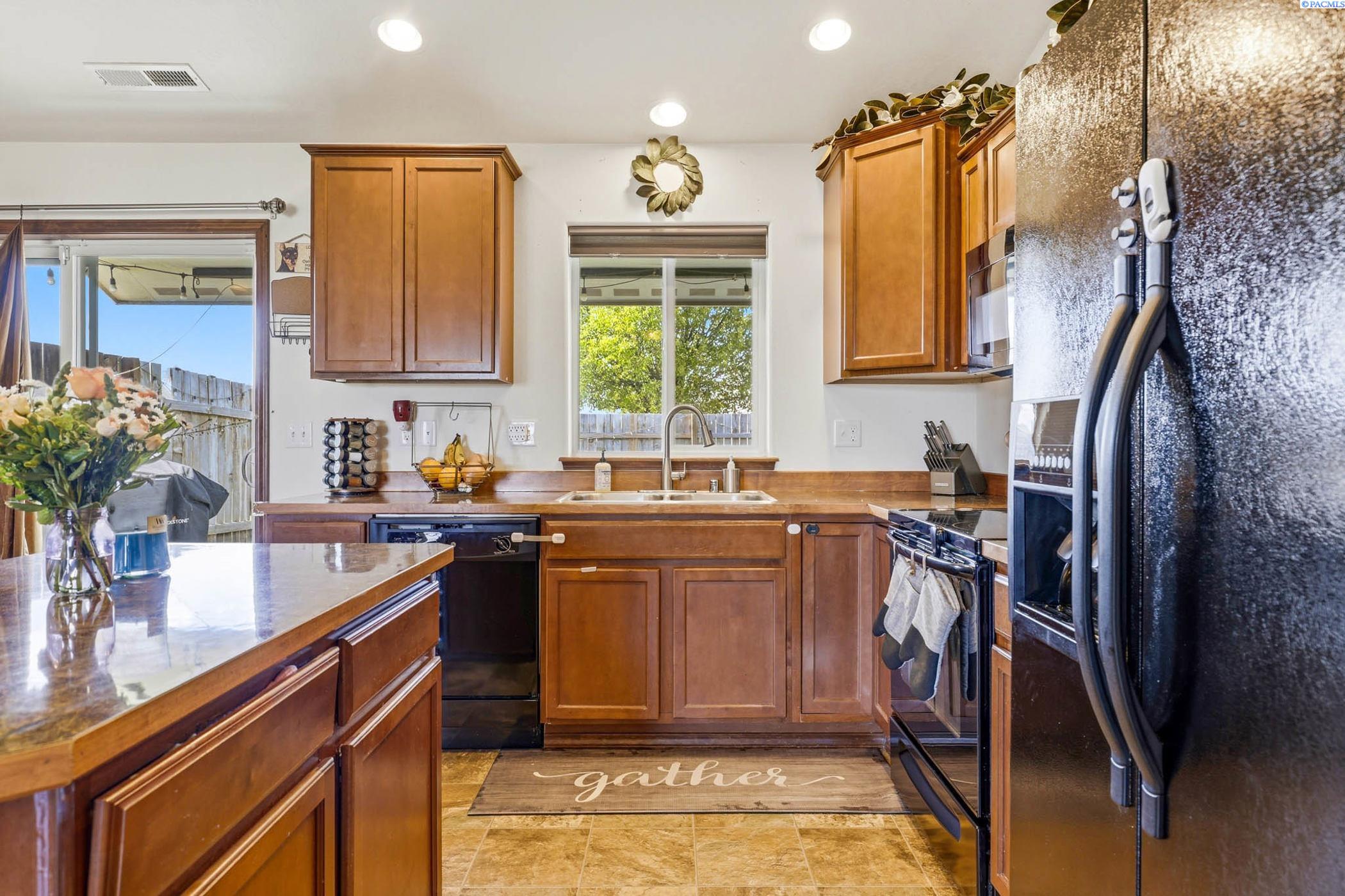 5512 Leon Ct