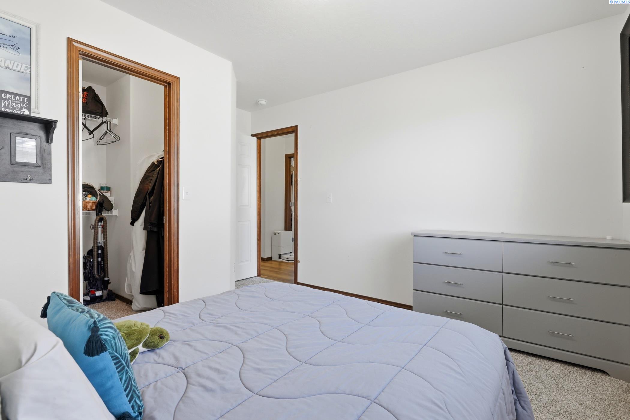 5512 Leon Ct