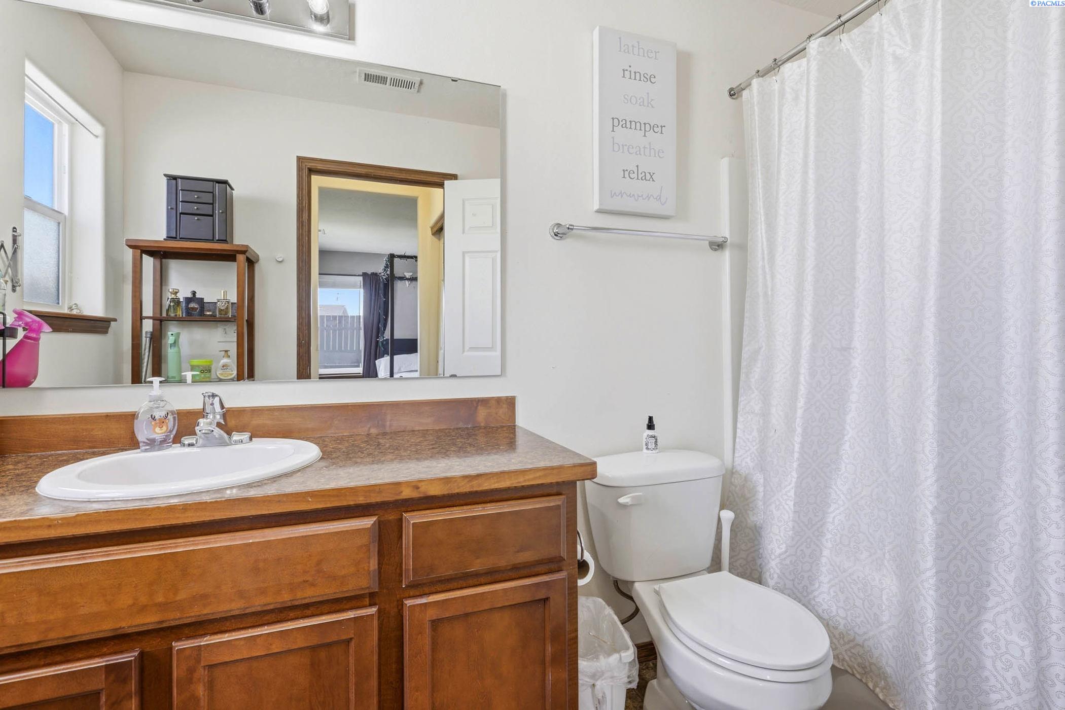 5512 Leon Ct