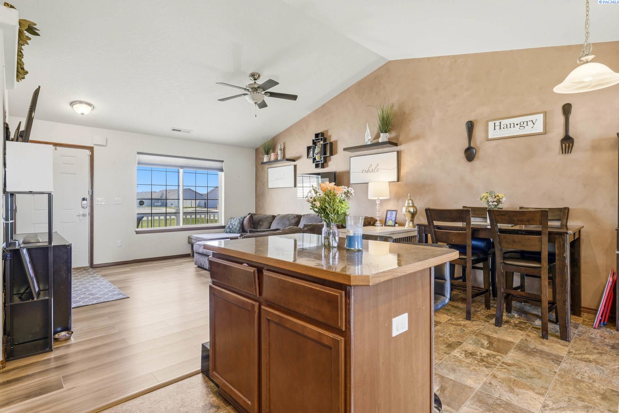 5512 Leon Ct