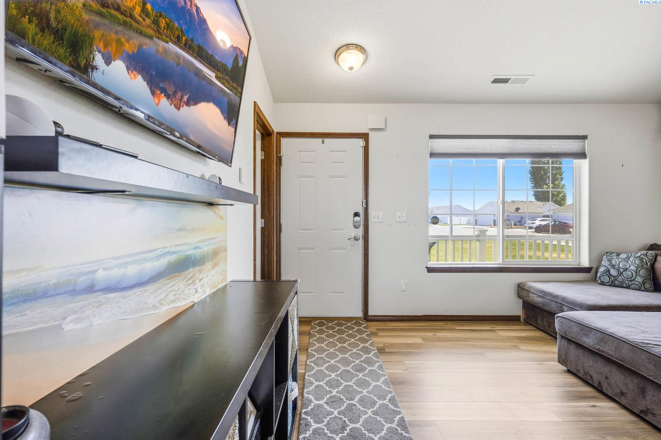 5512 Leon Ct