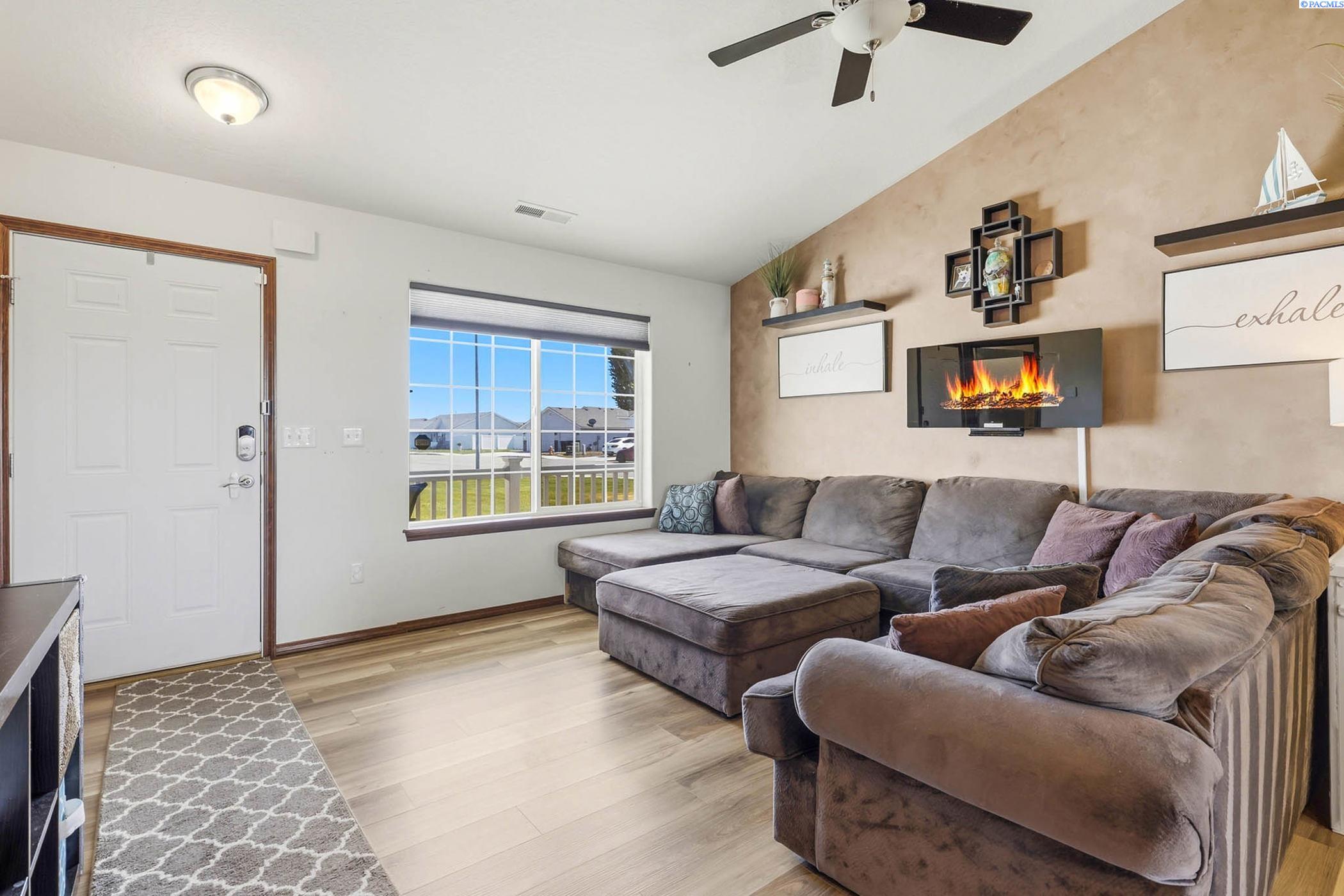 5512 Leon Ct