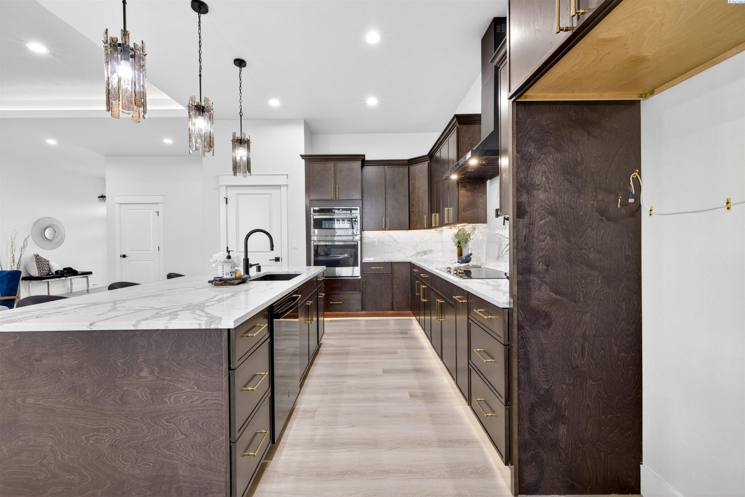 7712 Allison Ct