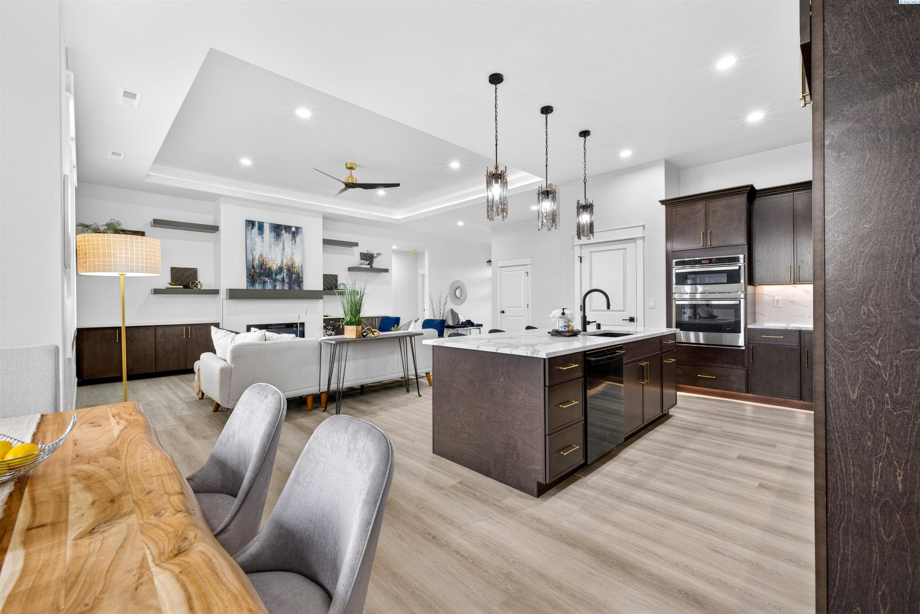7712 Allison Ct