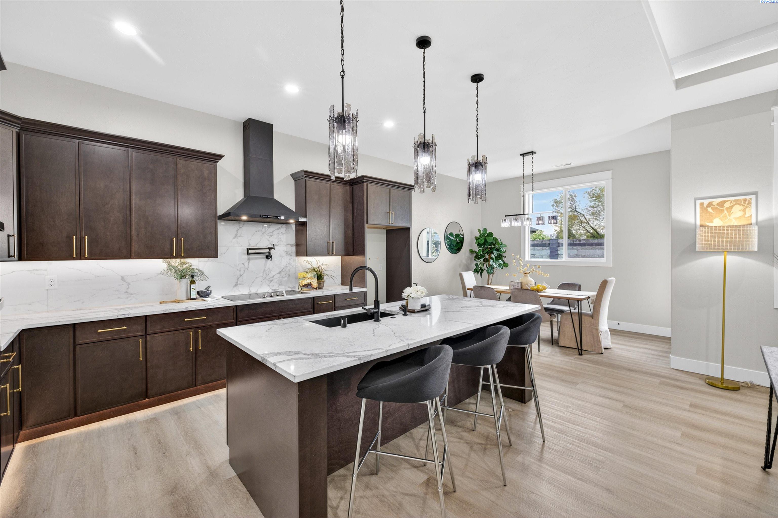 7712 Allison Ct